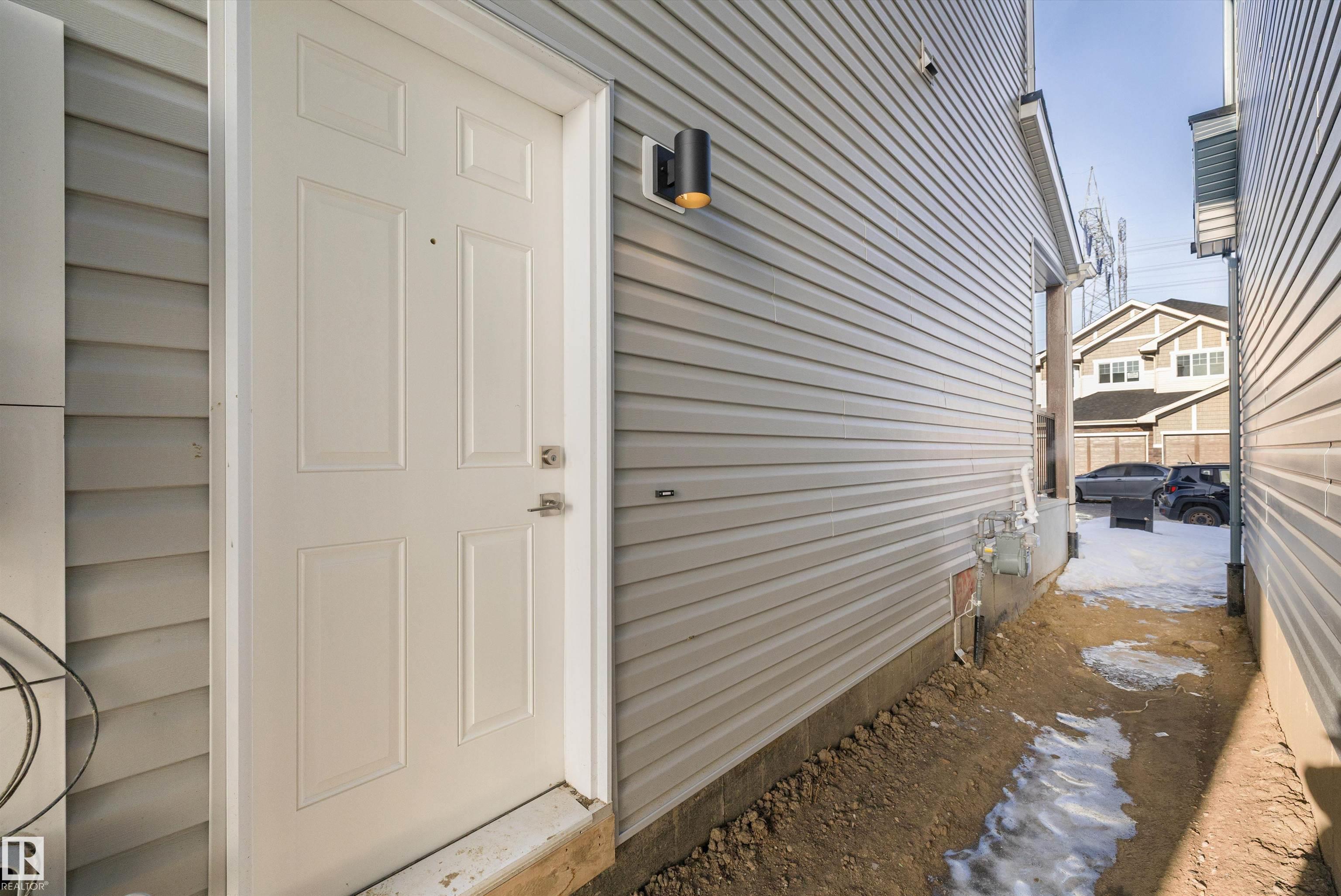 https://zimg.paragon.ice.com/ParagonImages/Property/PM/RAE/225385739/41/0/0/33b7060527bdb1094e9062bde4651b1b/1/38cfee1770cbe0ab6f3ae1d6dc49f024/225385739-e42a4c19-1f5d-4676-ad9d-3a73d48b583b.JPG