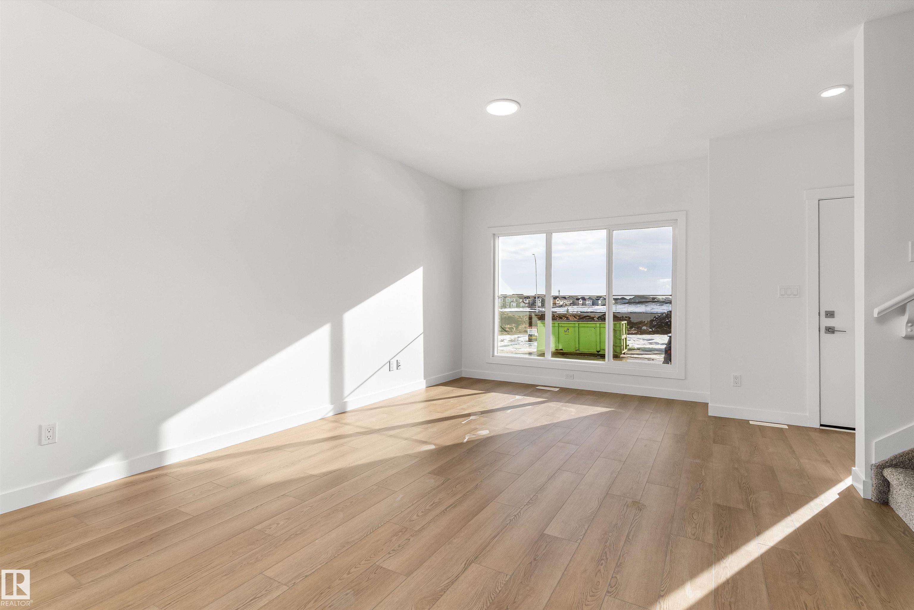 Picture for 20808 40 AV NW