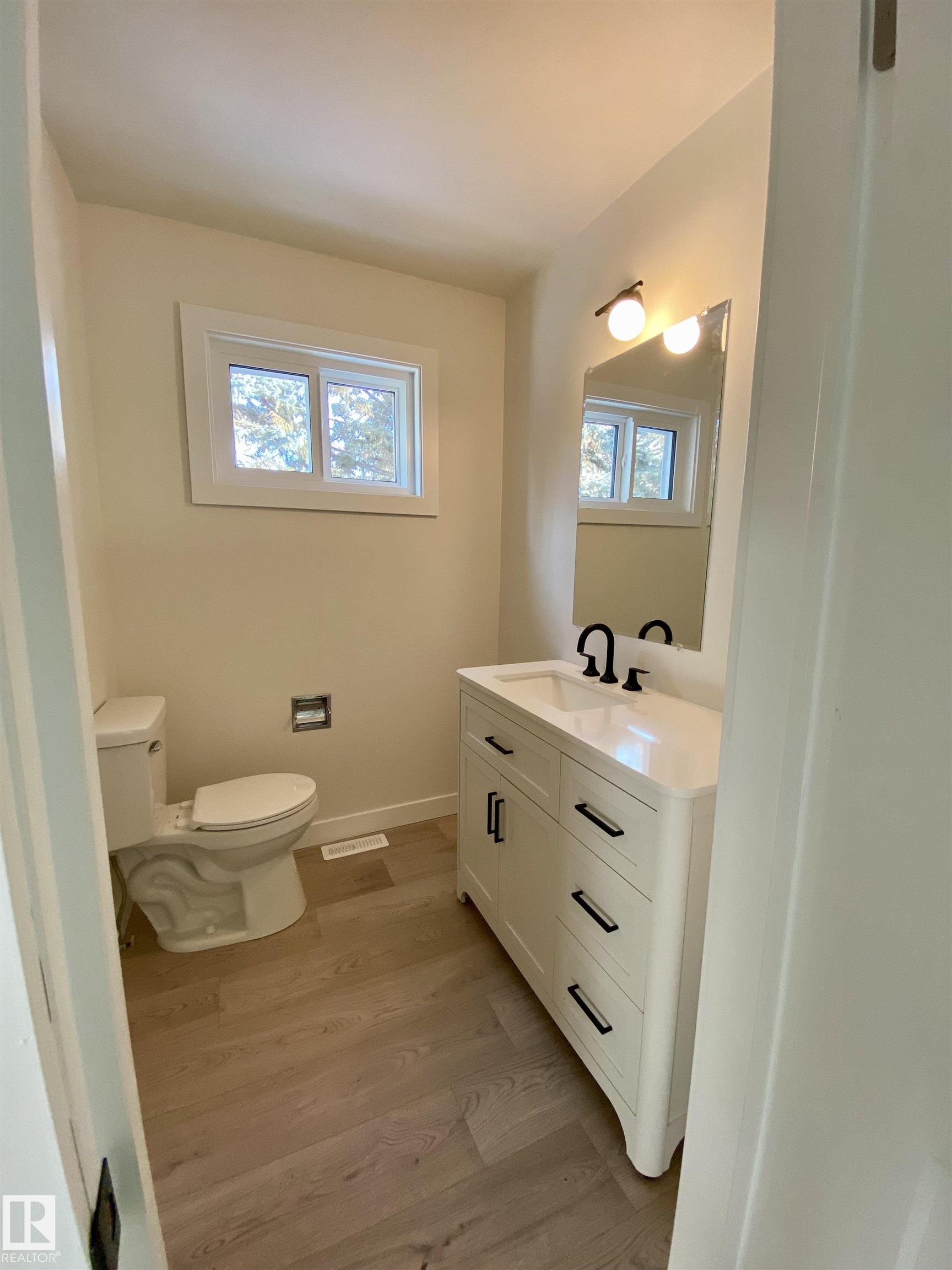 Photo 12 at 204 - 55230 Rge Road 10, Pine Sands, Rural Sturgeon County