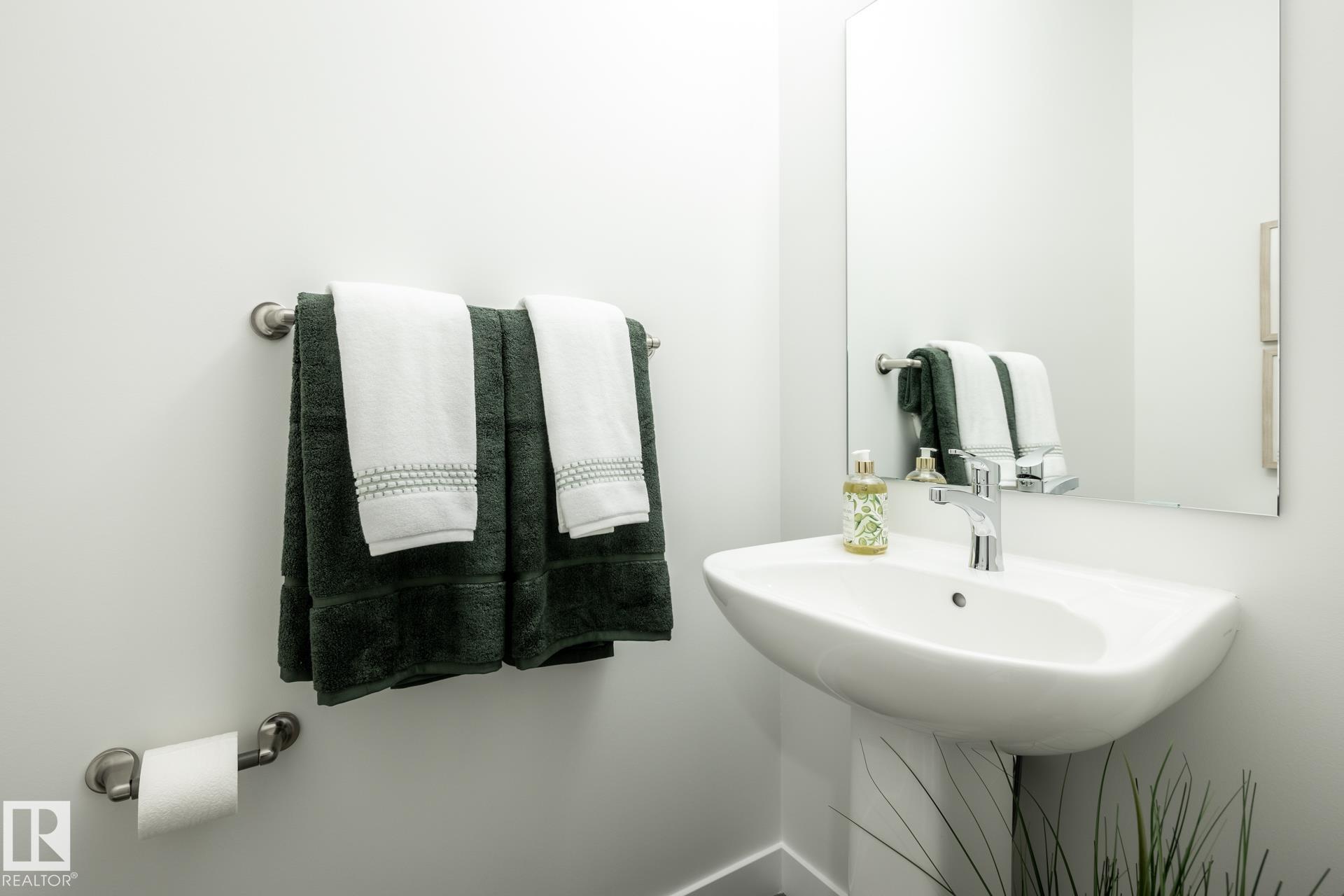 Photo 15 at 226 Falcon Crescent, None, Leduc