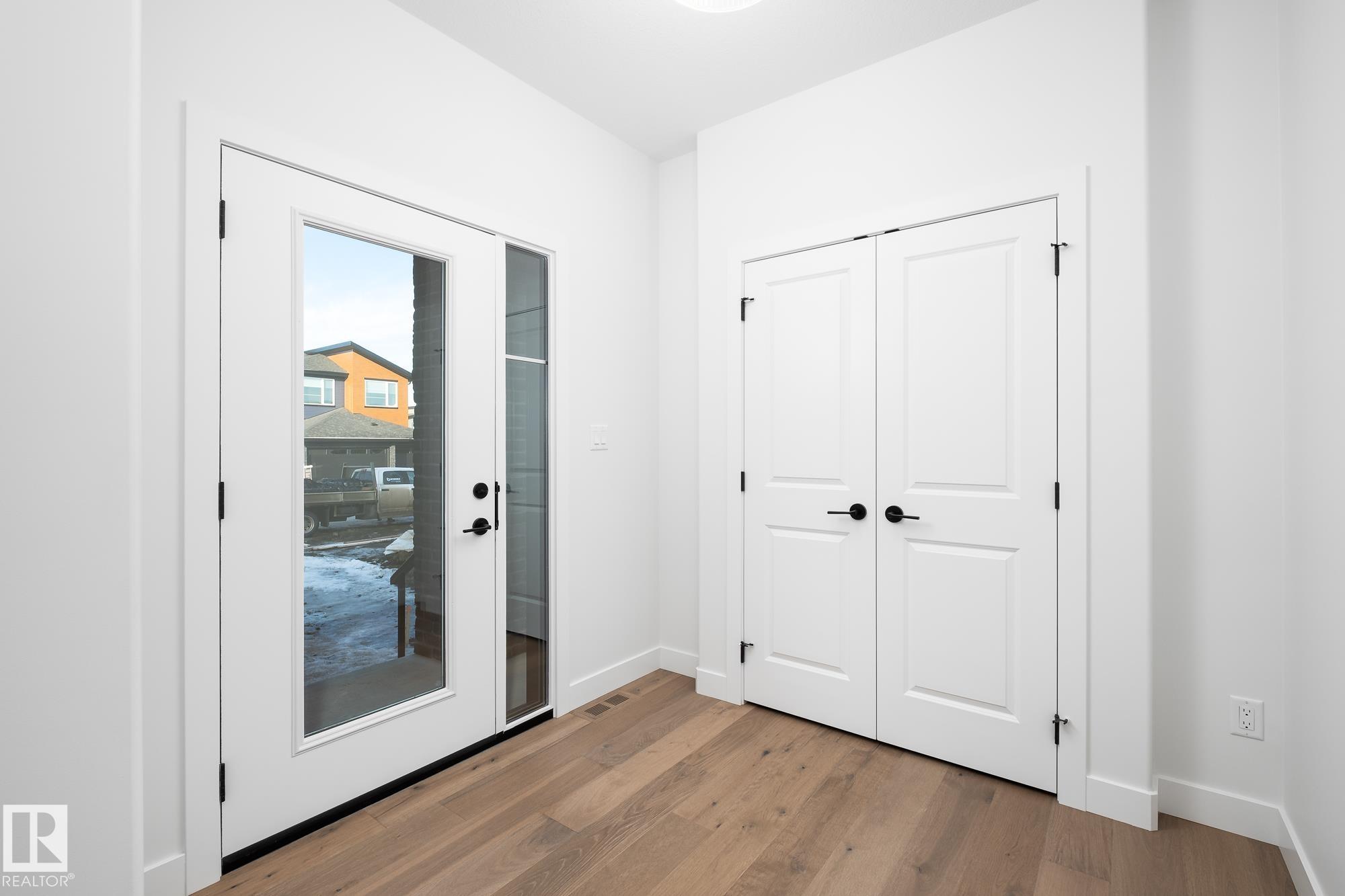 Photo 5 at 6884 Knox Loop SW, Keswick, Edmonton