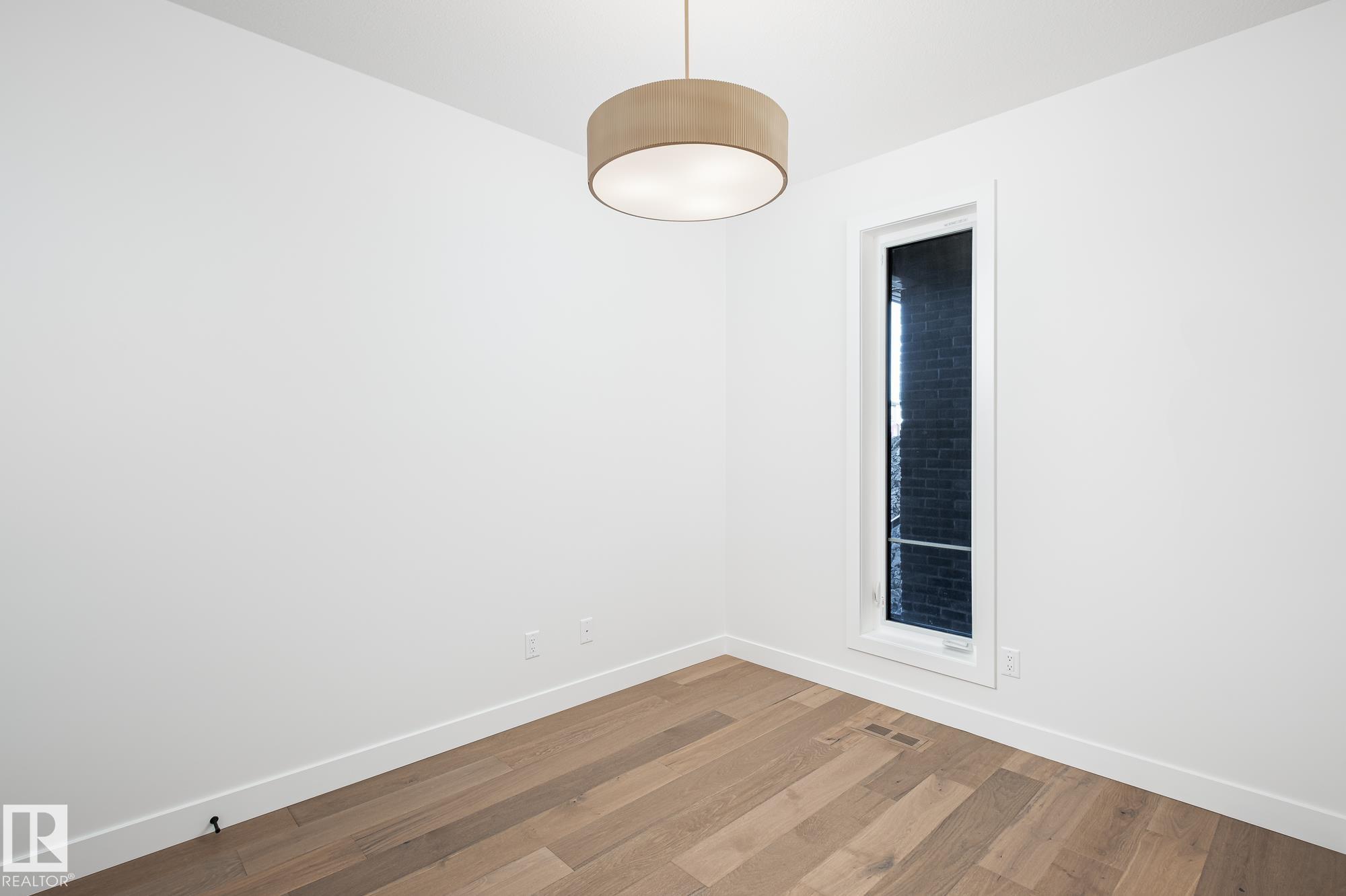 Photo 6 at 6884 Knox Loop SW, Keswick, Edmonton