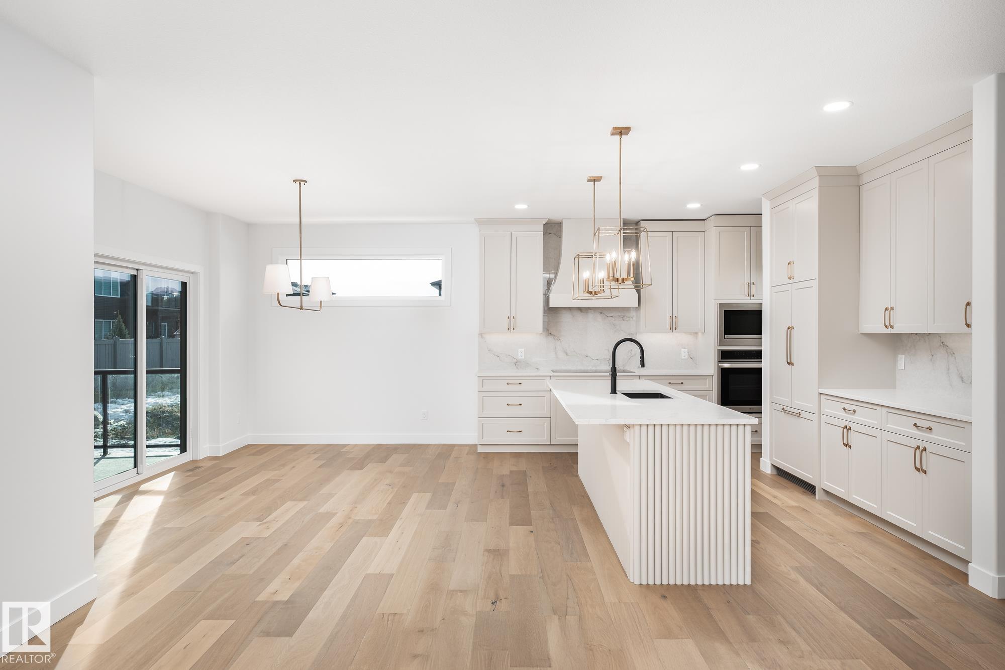 Photo 10 at 6884 Knox Loop SW, Keswick, Edmonton