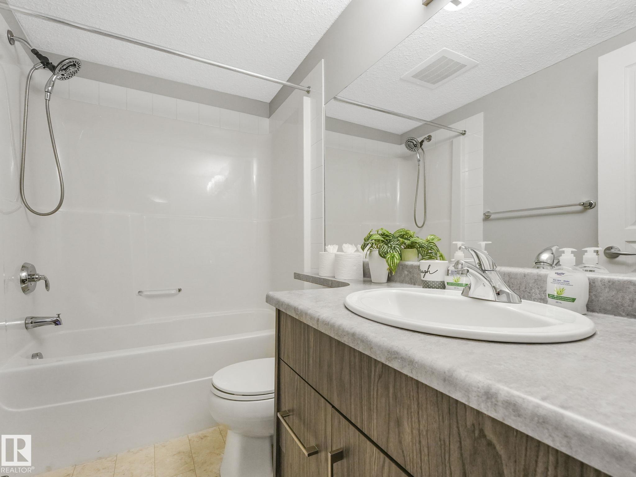 Photo 14 at 201 - 3670 139 Avenue NW, Clareview Town Centre, Edmonton