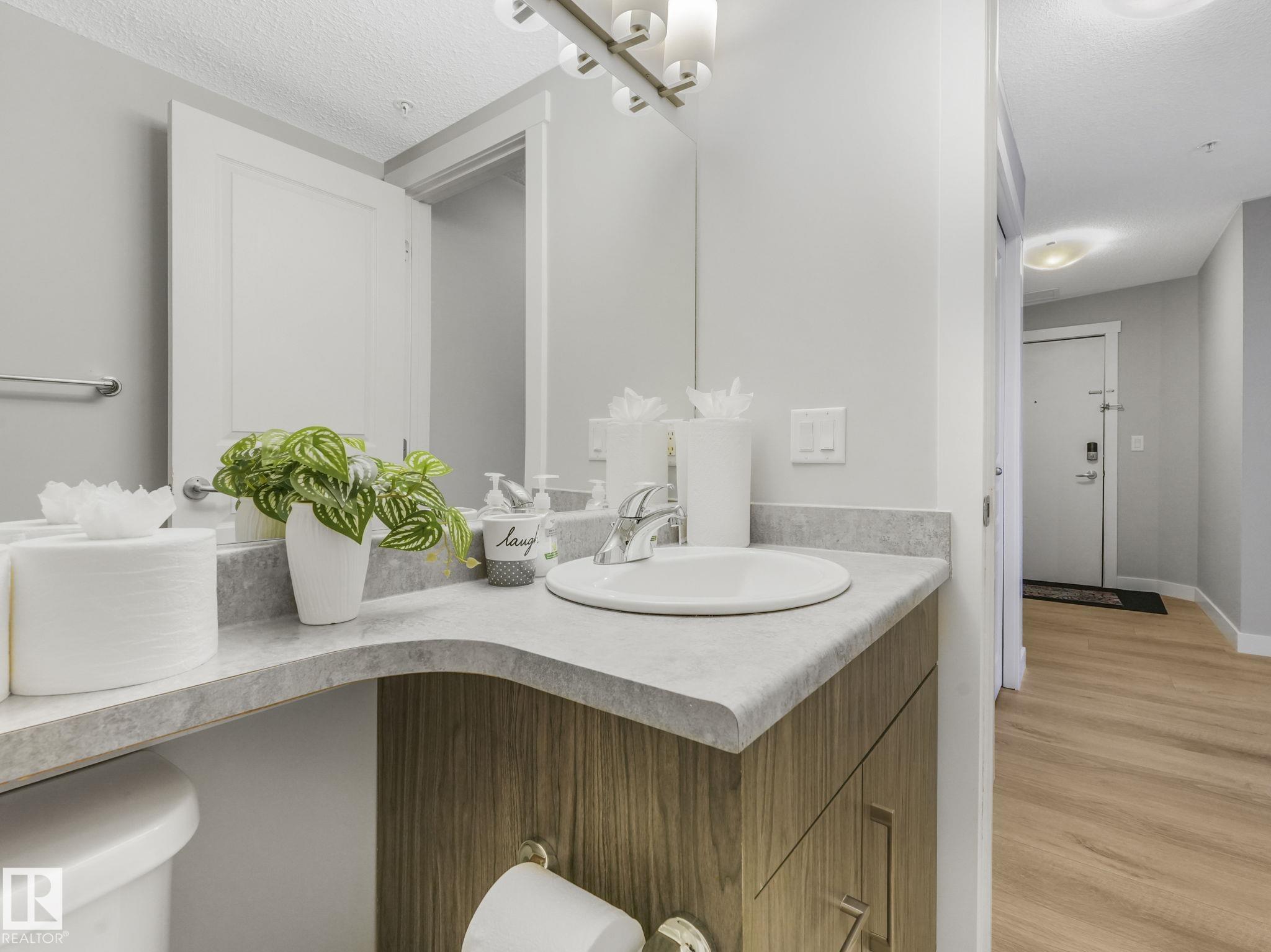 Photo 16 at 201 - 3670 139 Avenue NW, Clareview Town Centre, Edmonton