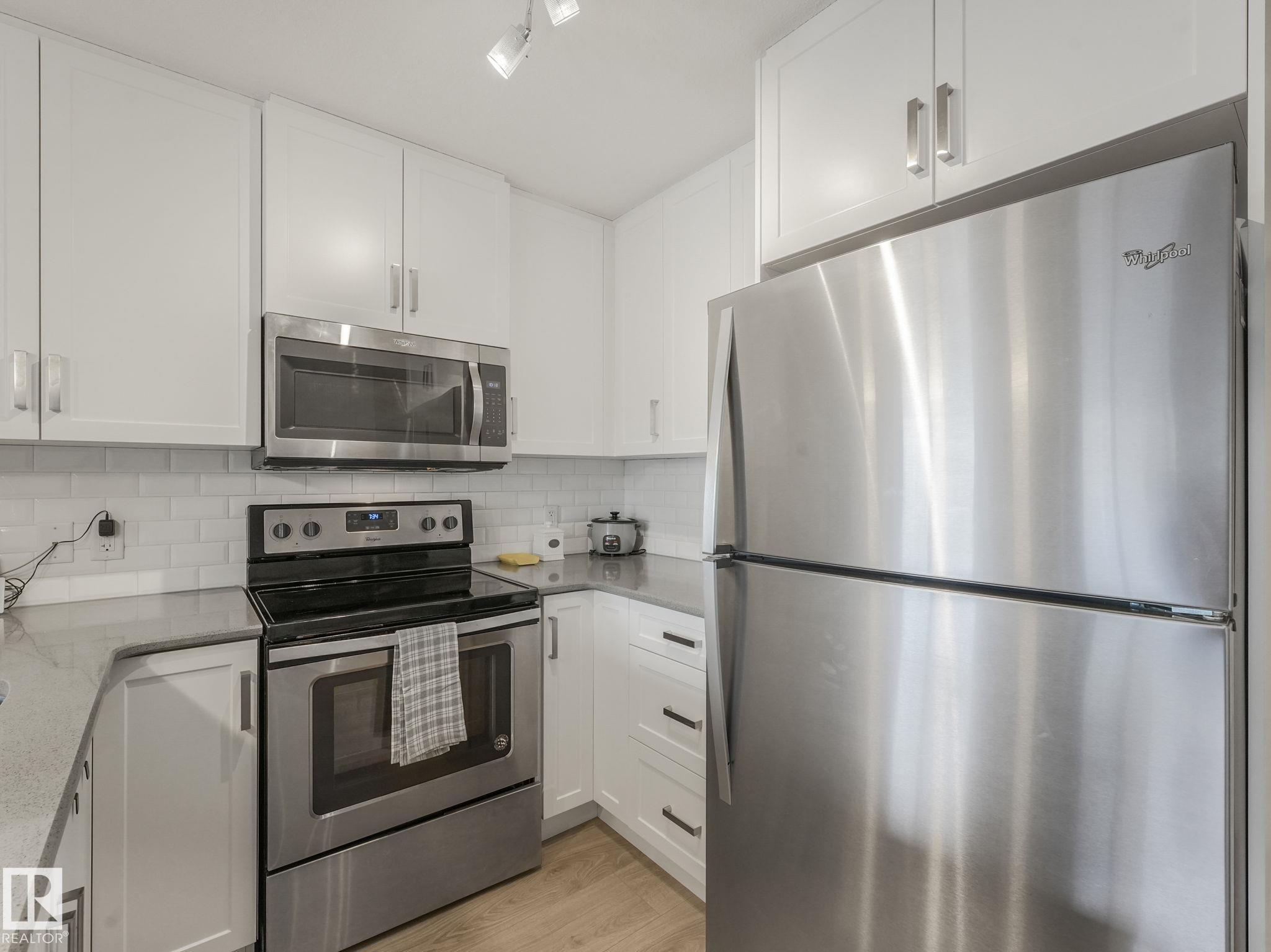 Photo 18 at 201 - 3670 139 Avenue NW, Clareview Town Centre, Edmonton