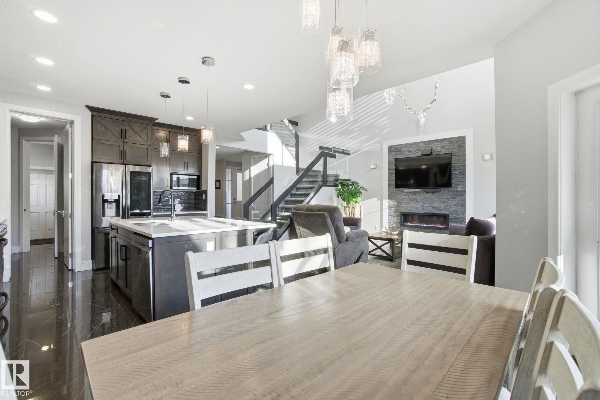 Photo 13 at 1333 Graydon Hill Way SW, Graydon Hill, Edmonton