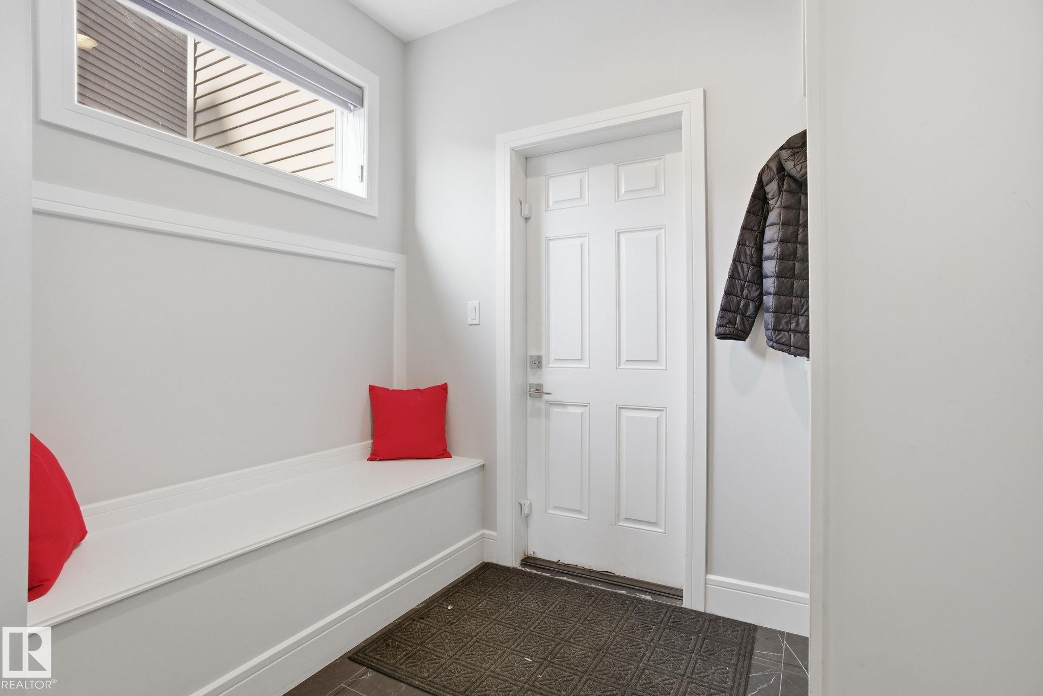 Photo 17 at 1333 Graydon Hill Way SW, Graydon Hill, Edmonton