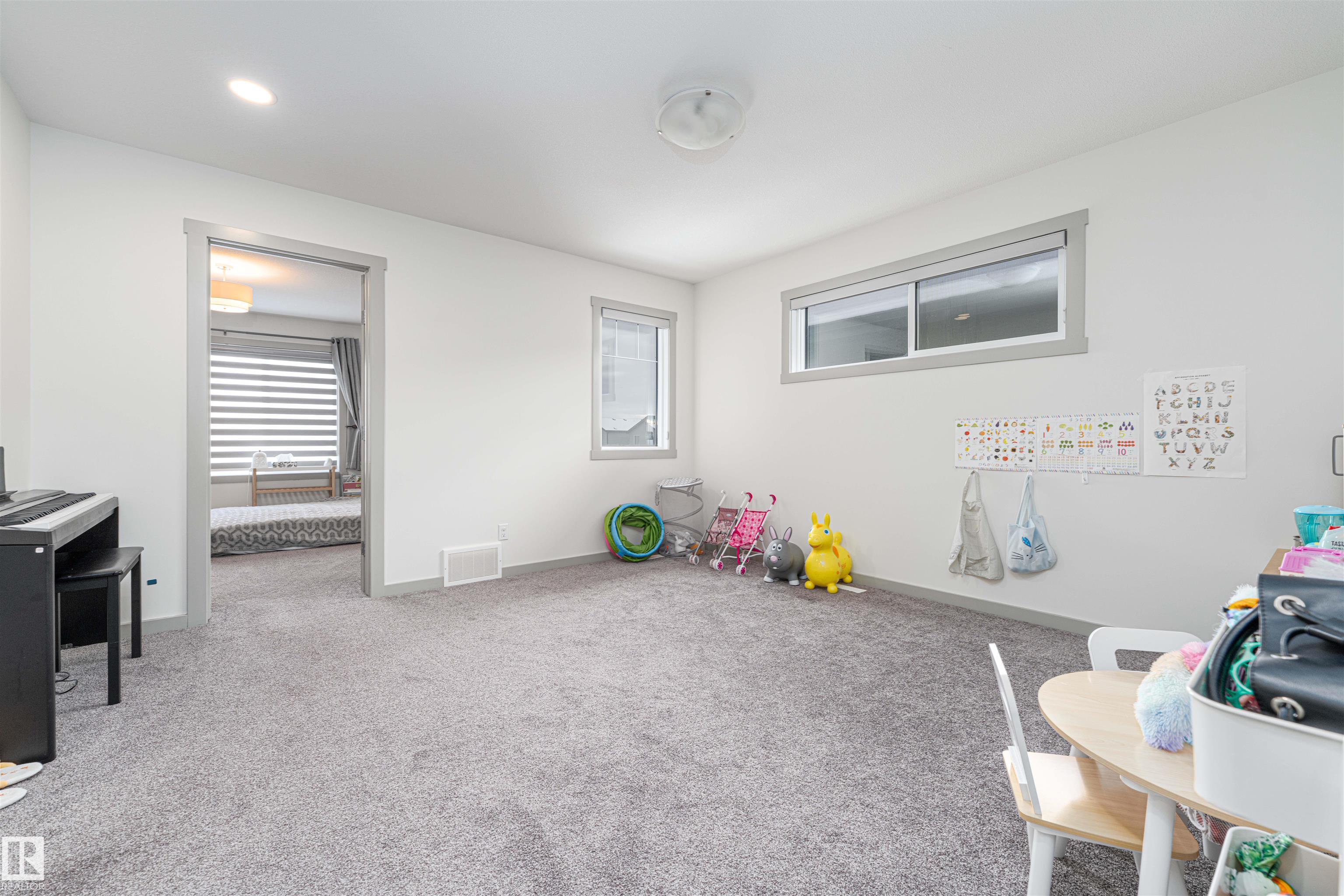 Photo 18 at 2330 Kelly Circle SW, Keswick, Edmonton