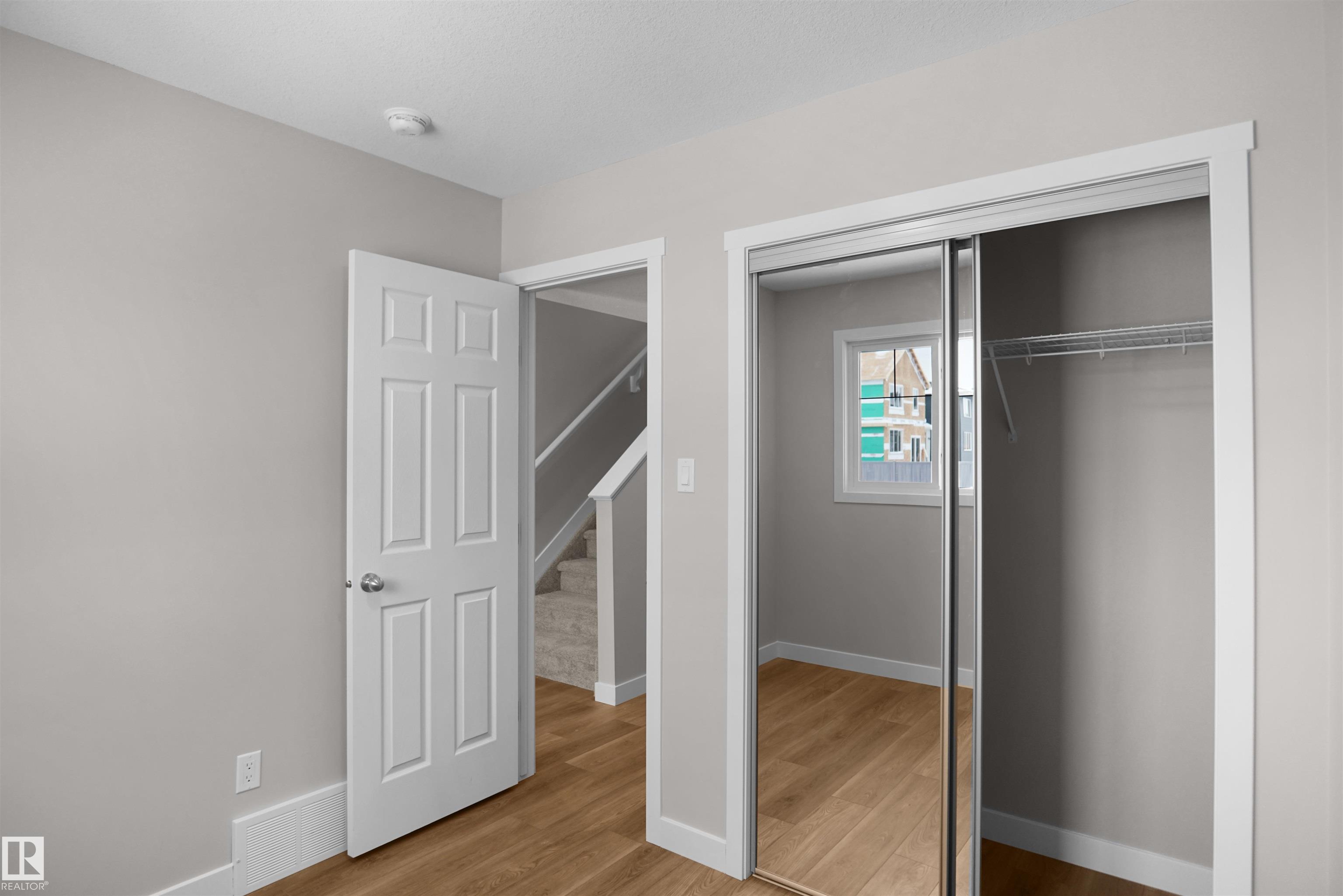 Picture for 5123 River's Edge WY NW