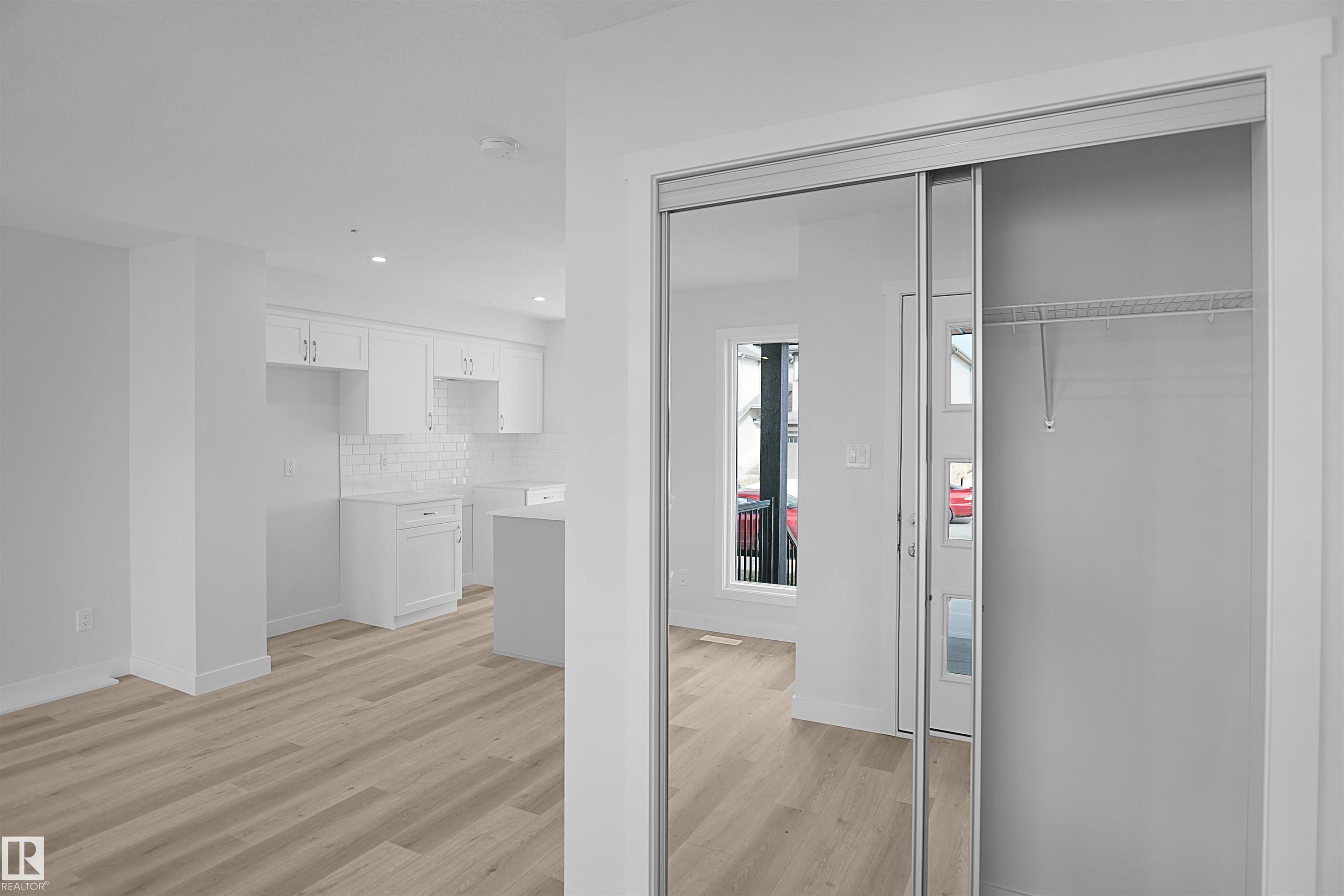 Picture for 21035 25 AV NW