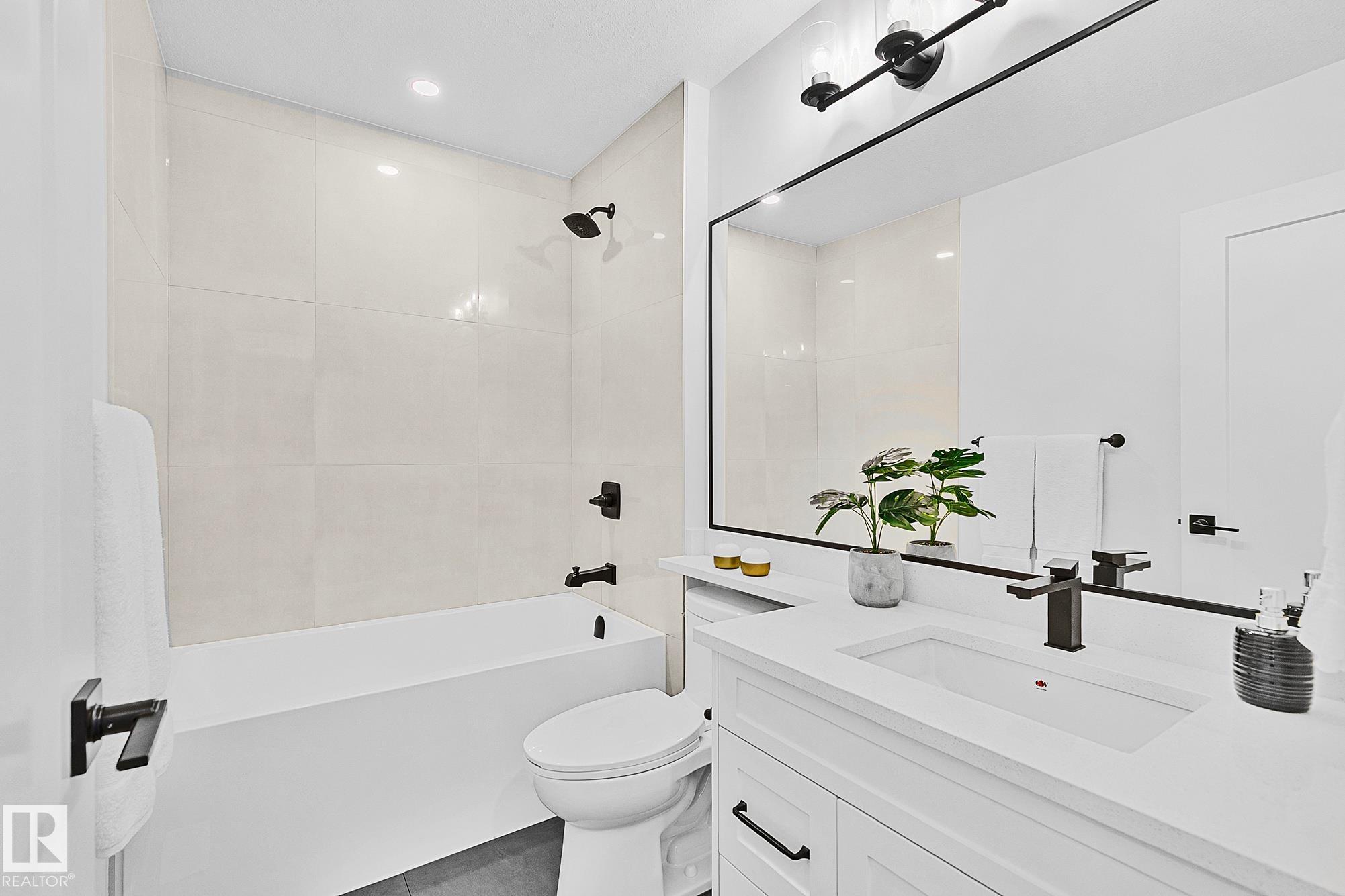 Photo 37 at 11234 61 Street NW, Highlands, Edmonton