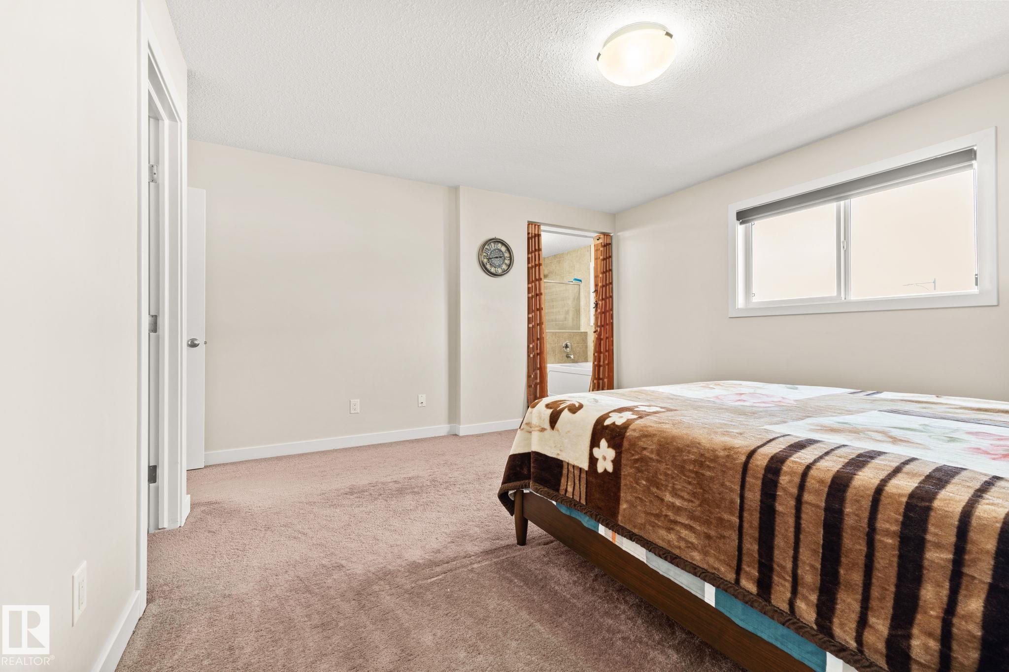 Photo 30 at 724 40 Avenue NW, Maple Crest, Edmonton