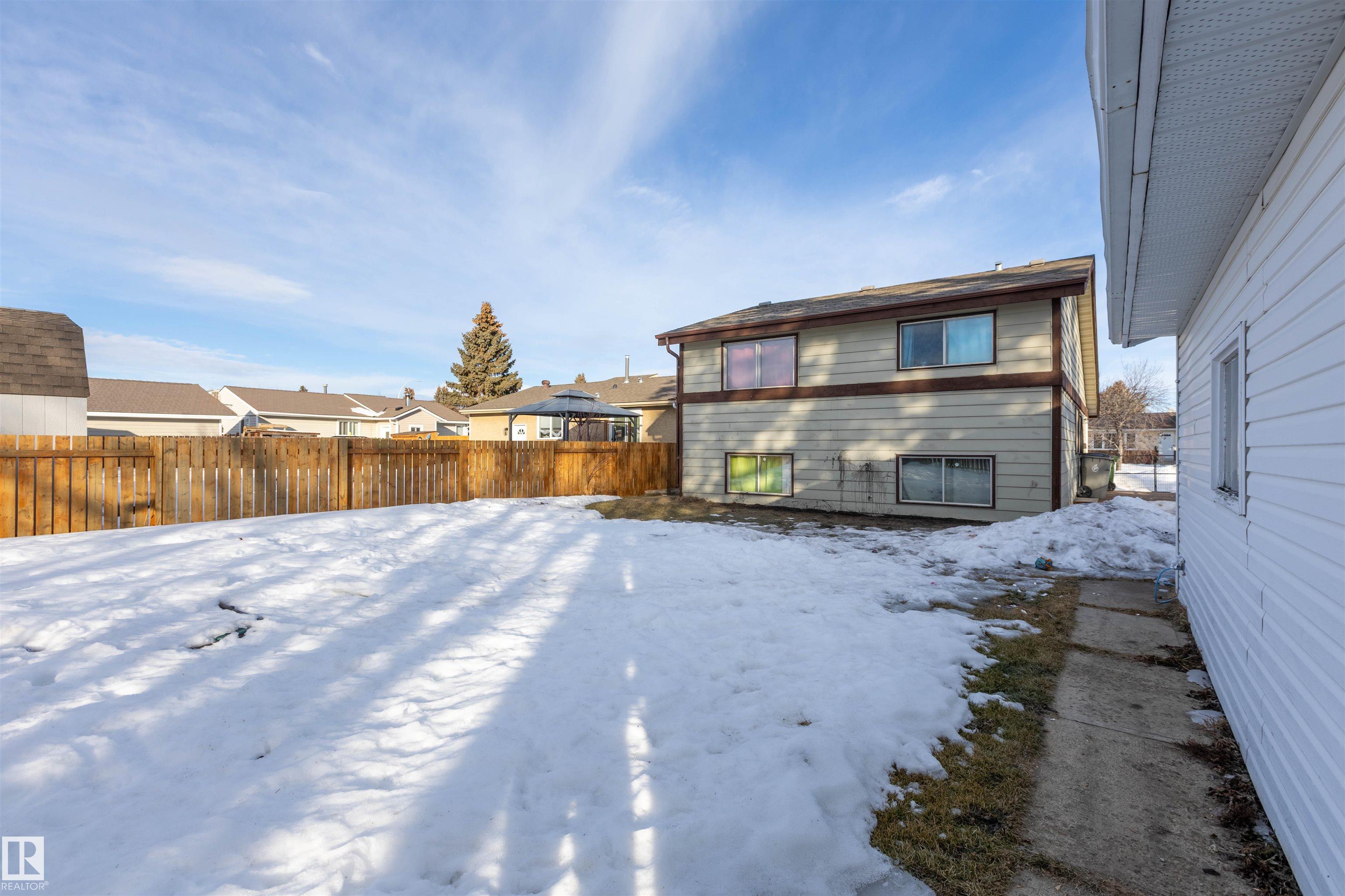 9405 98 Avenue, Morinville