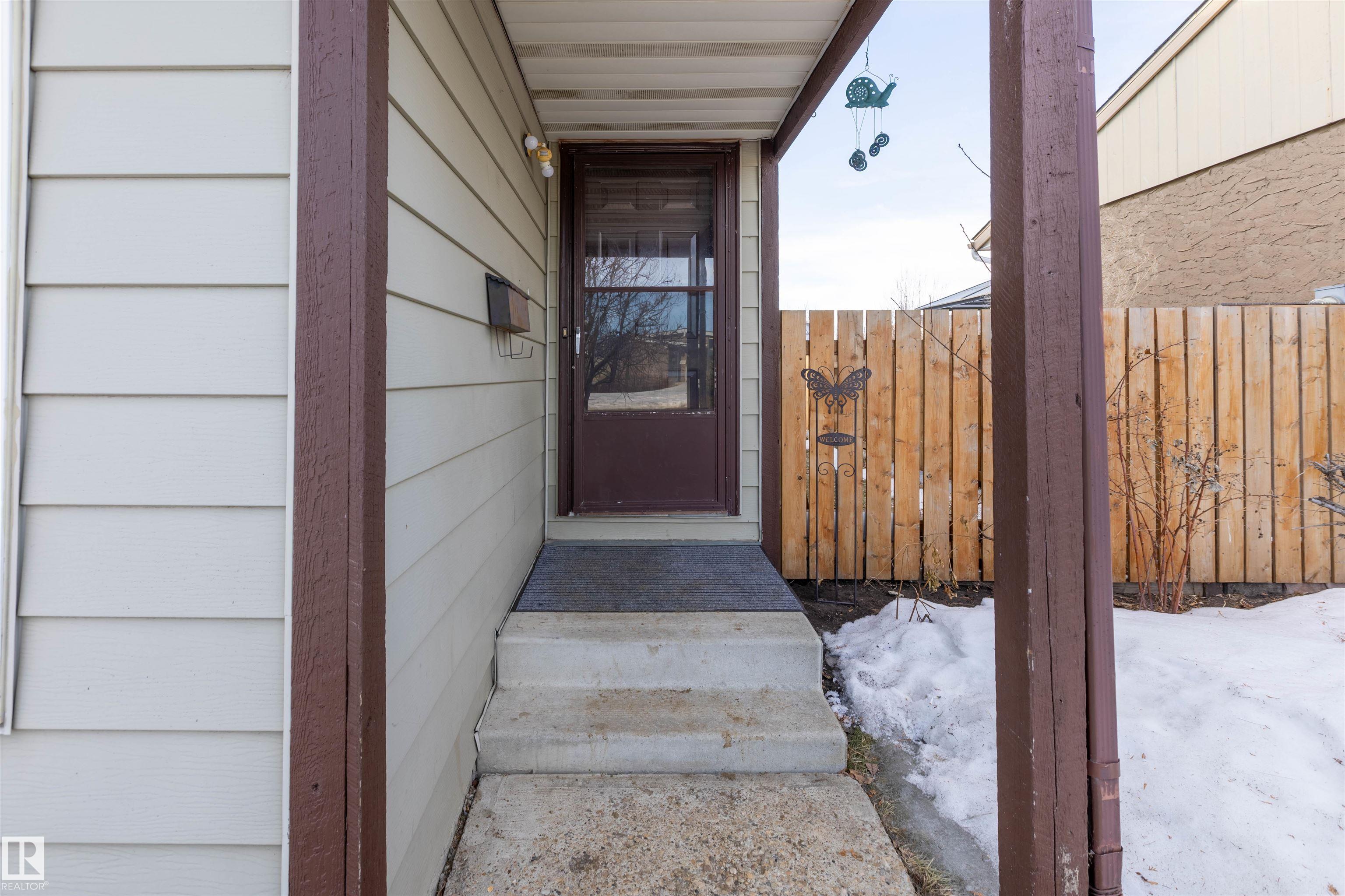 Photo 7 at 9405 98 Avenue, Morinville