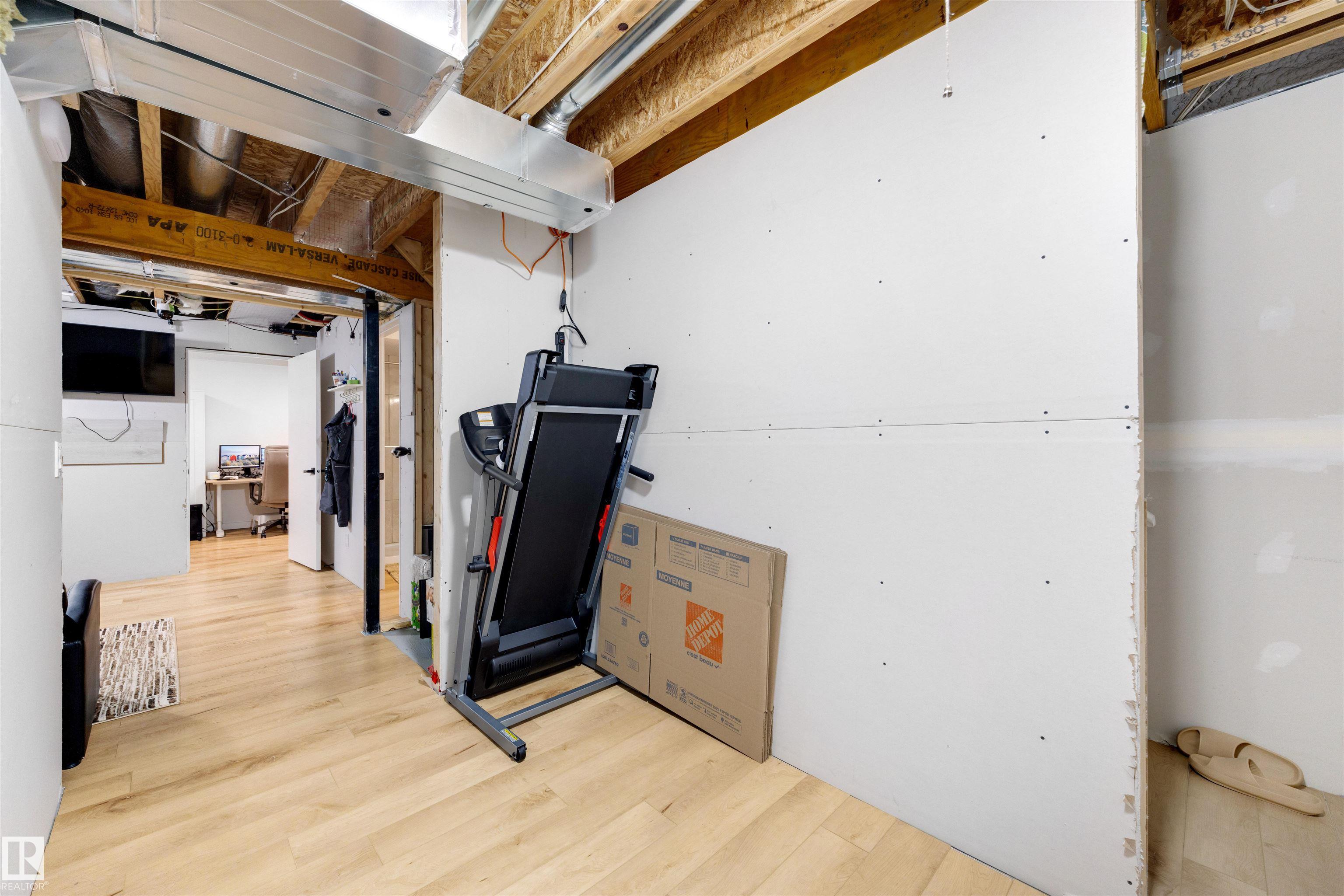 Photo 27 at 1426 26 Avenue NW, Tamarack, Edmonton