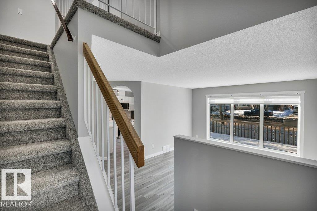 2 - 35 Garden Road, Grandin, St. Albert