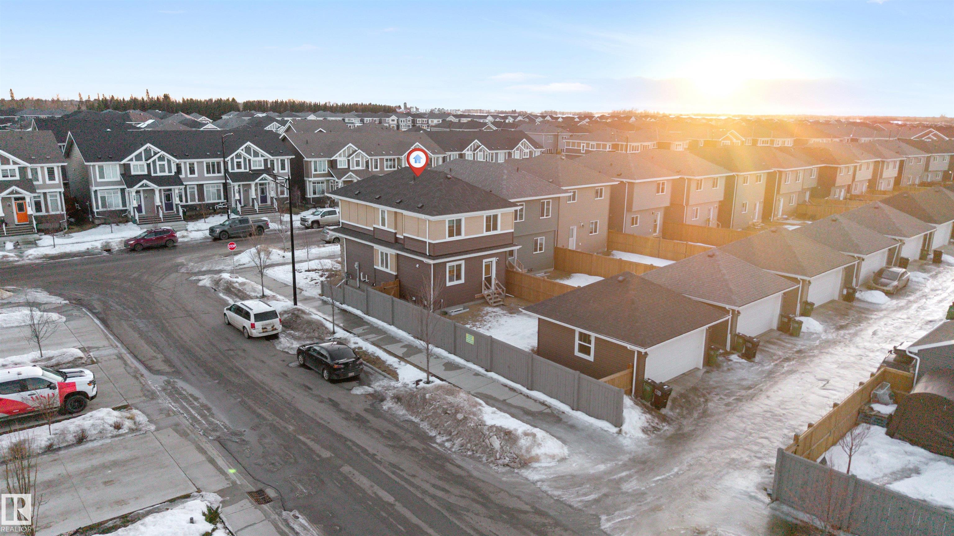 Photo 12 at 560 Glenridding Ravine Drive SW, Glenridding Ravine, Edmonton