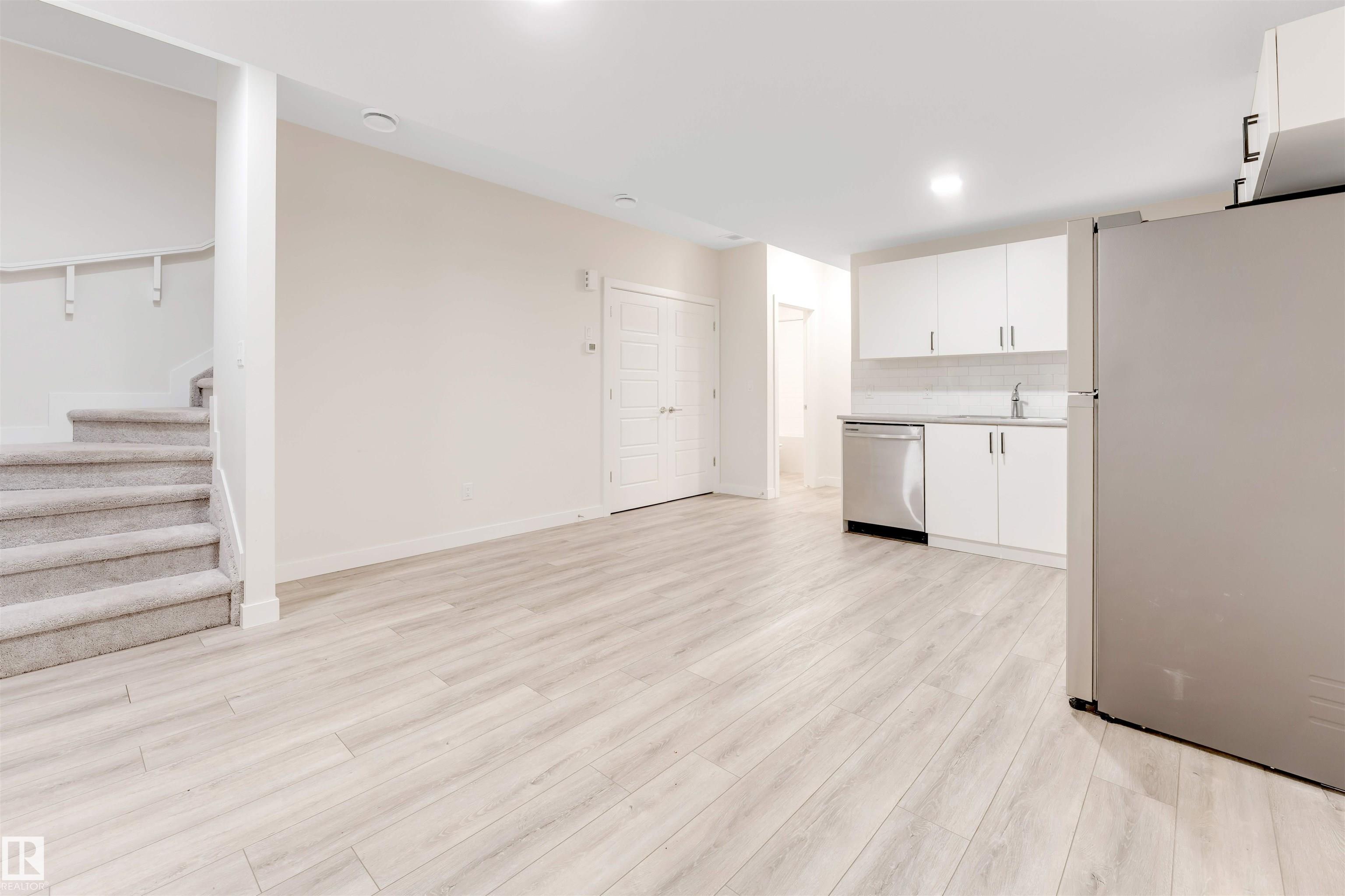 Photo 44 at 560 Glenridding Ravine Drive SW, Glenridding Ravine, Edmonton