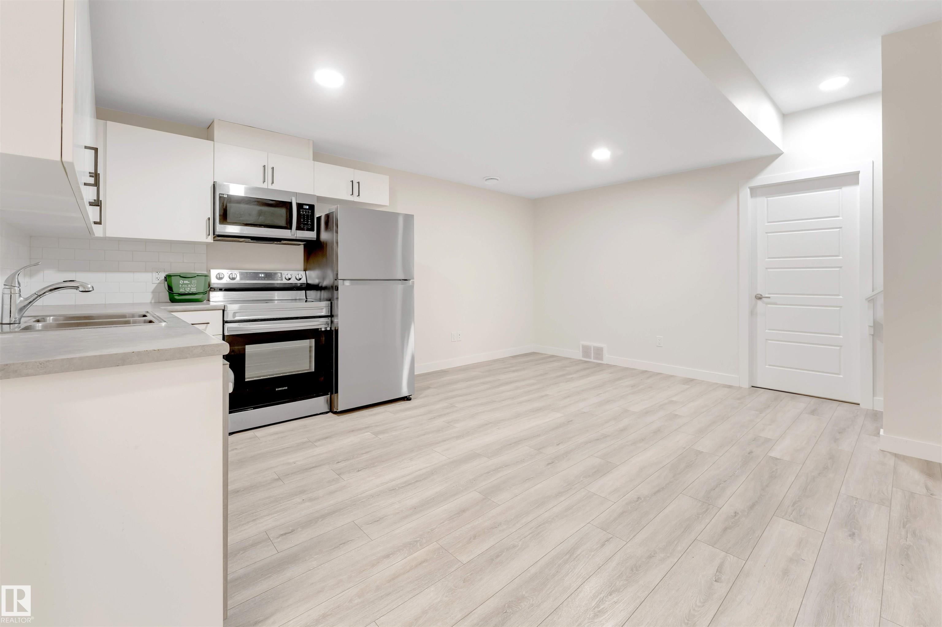 Photo 46 at 560 Glenridding Ravine Drive SW, Glenridding Ravine, Edmonton