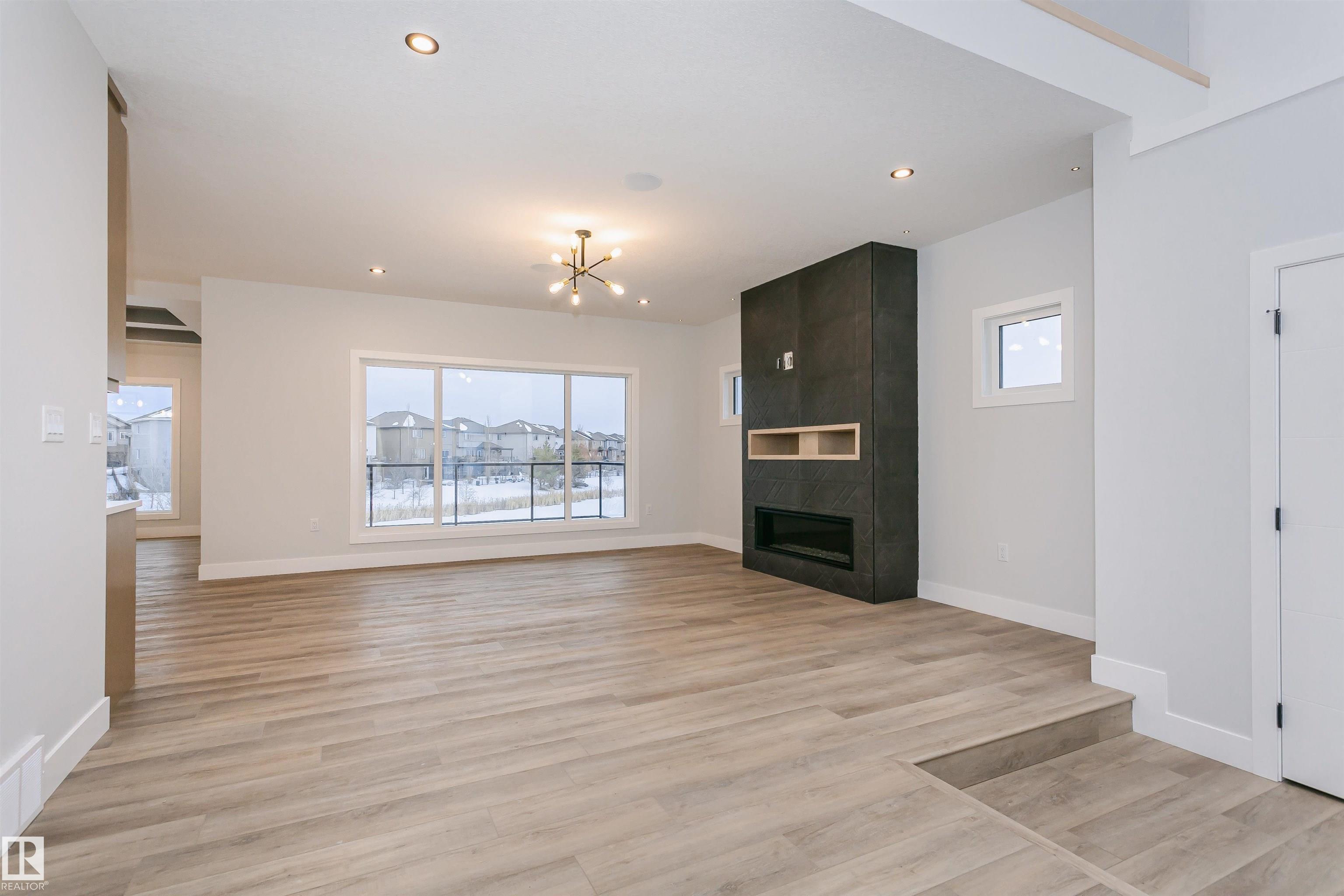 Photo 11 at 162 Edgewater Circle, Southfork, Leduc