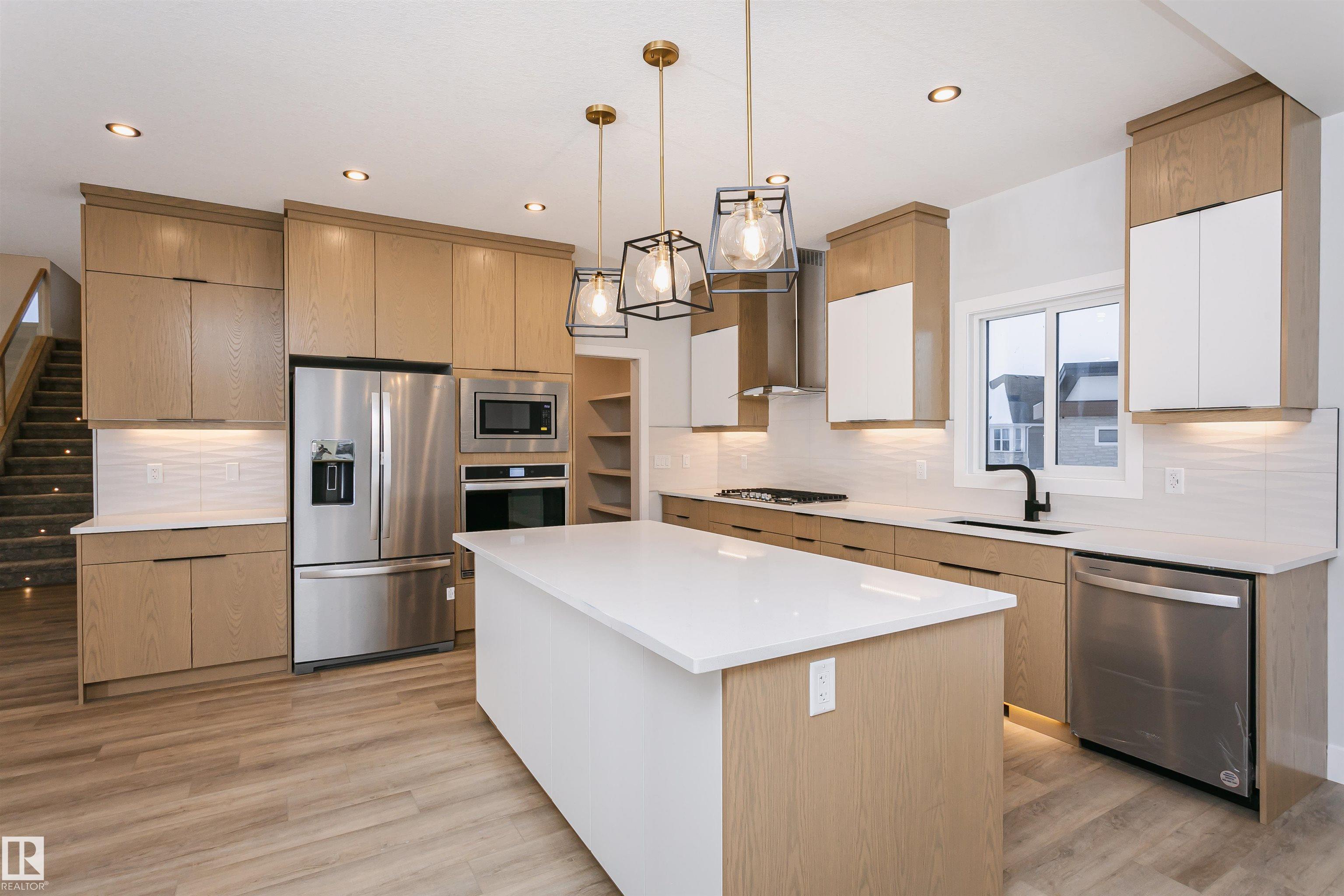 Photo 17 at 162 Edgewater Circle, Southfork, Leduc