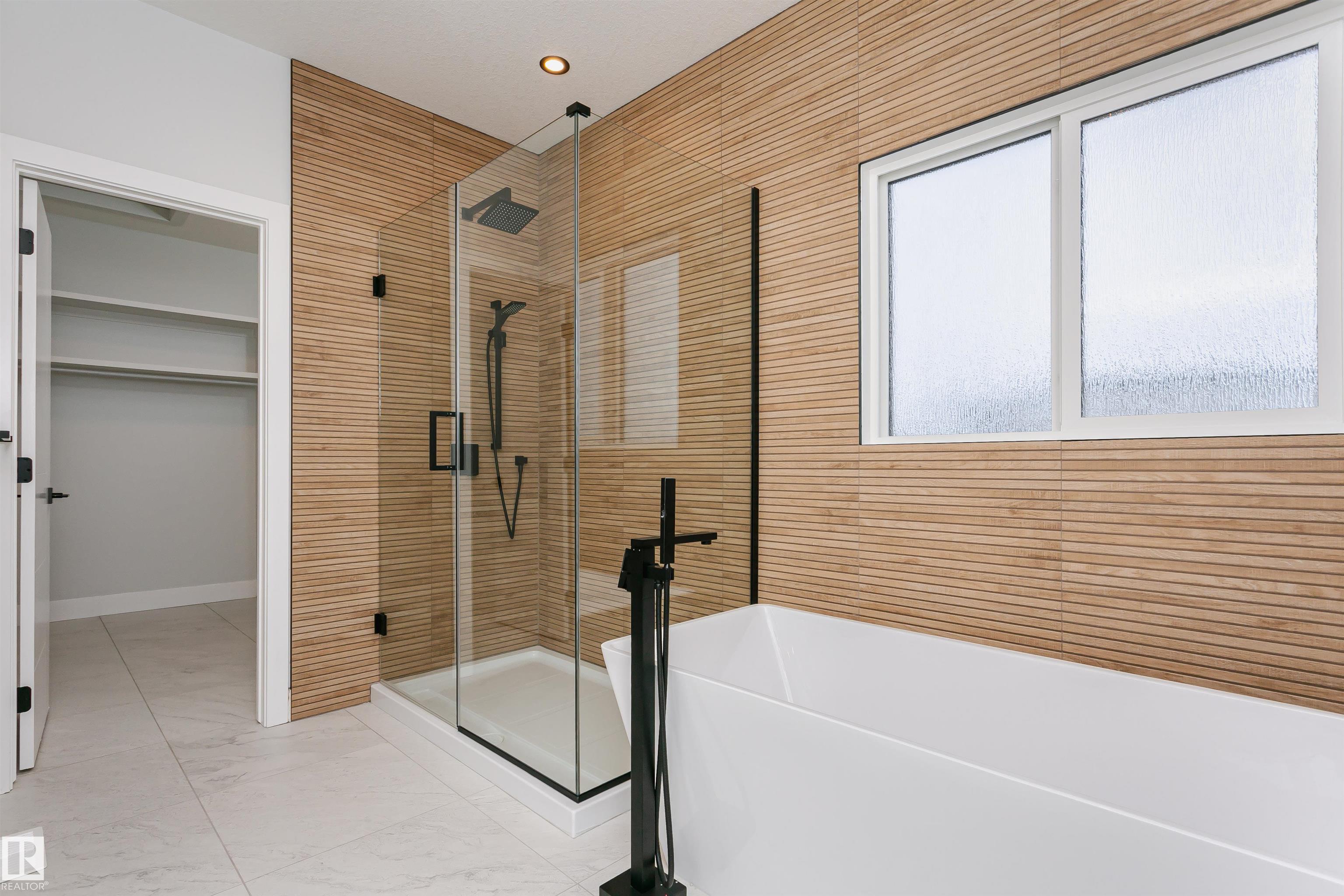 Photo 38 at 162 Edgewater Circle, Southfork, Leduc