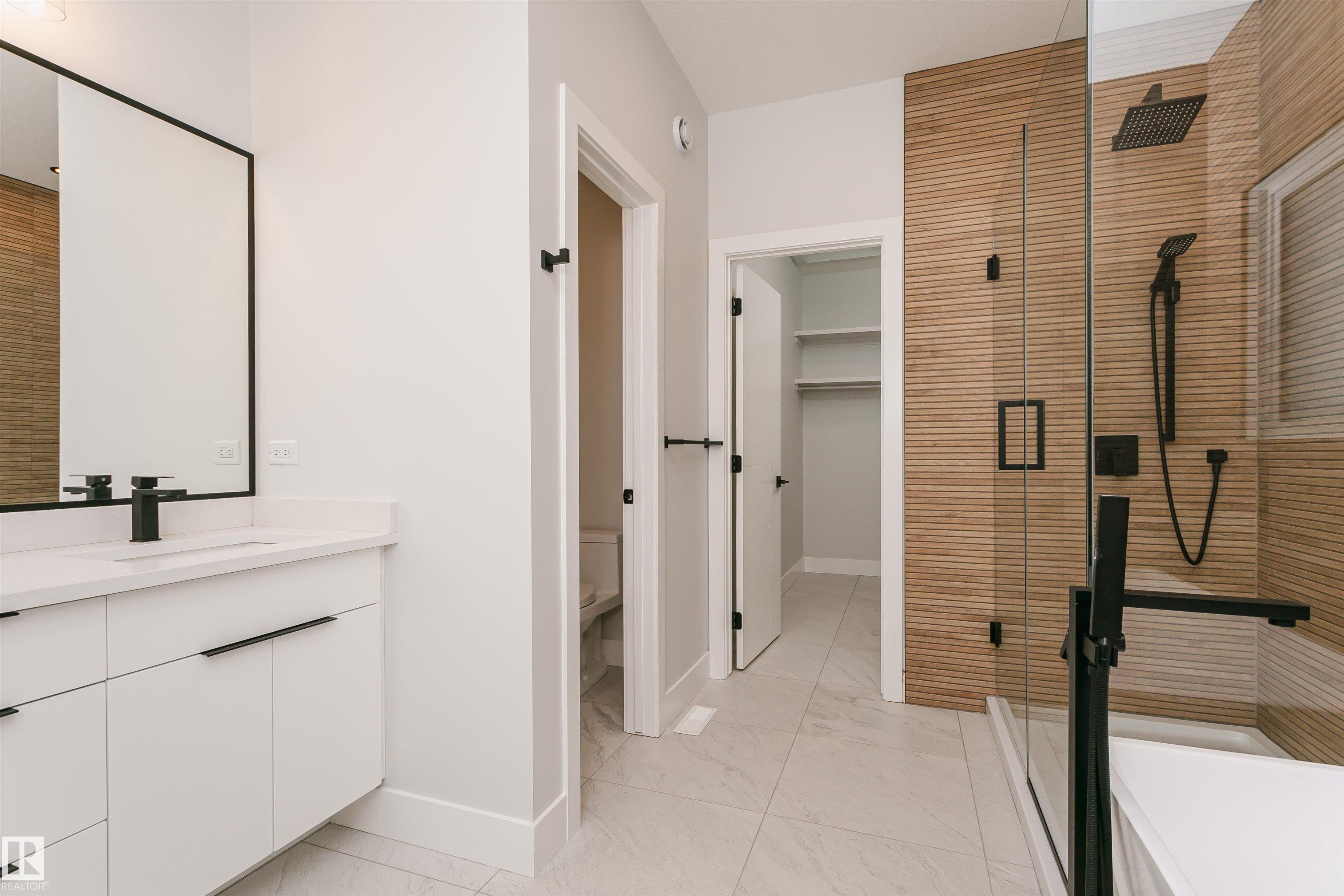 Photo 39 at 162 Edgewater Circle, Southfork, Leduc