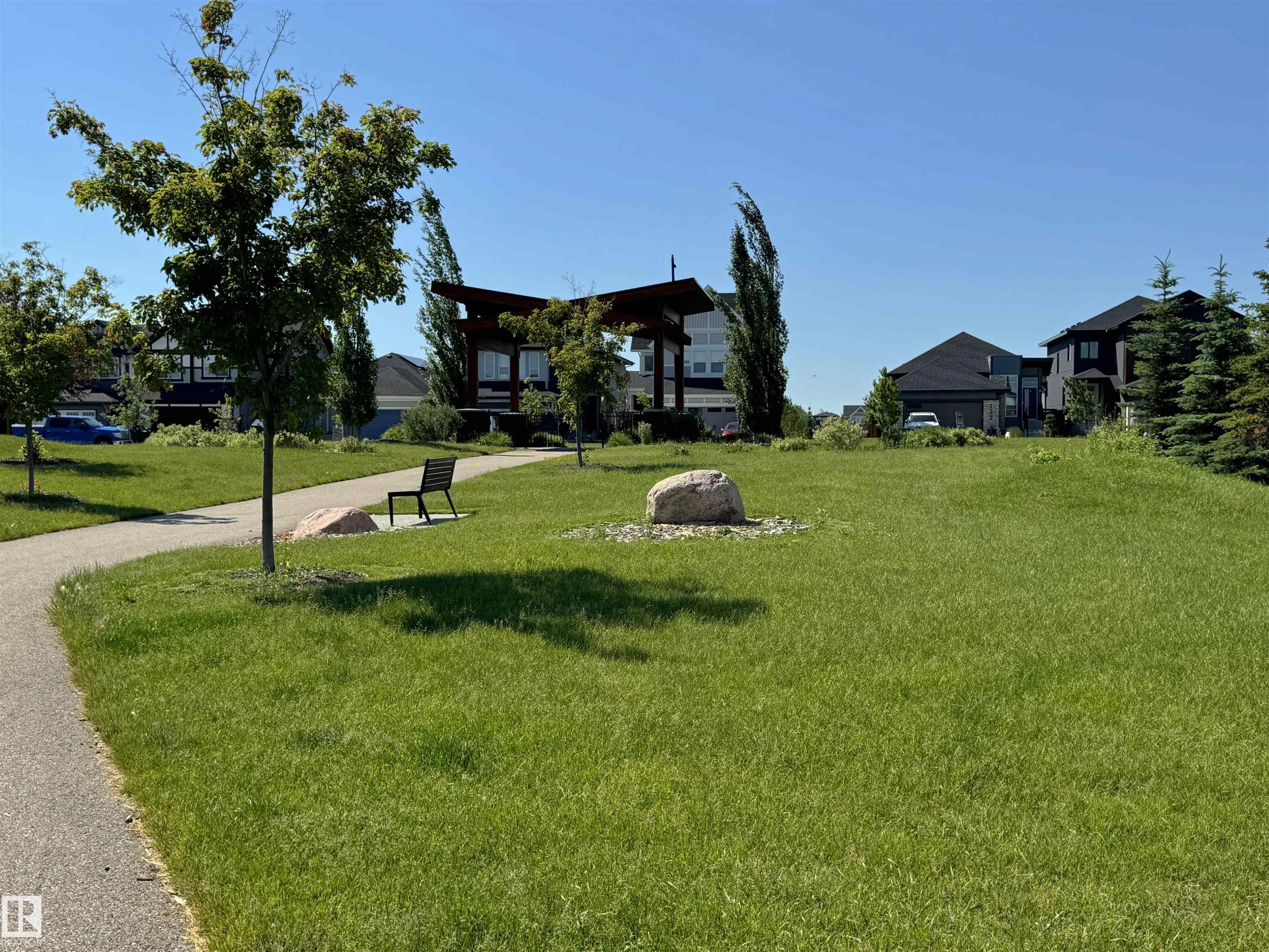 Photo 57 at 162 Edgewater Circle, Southfork, Leduc