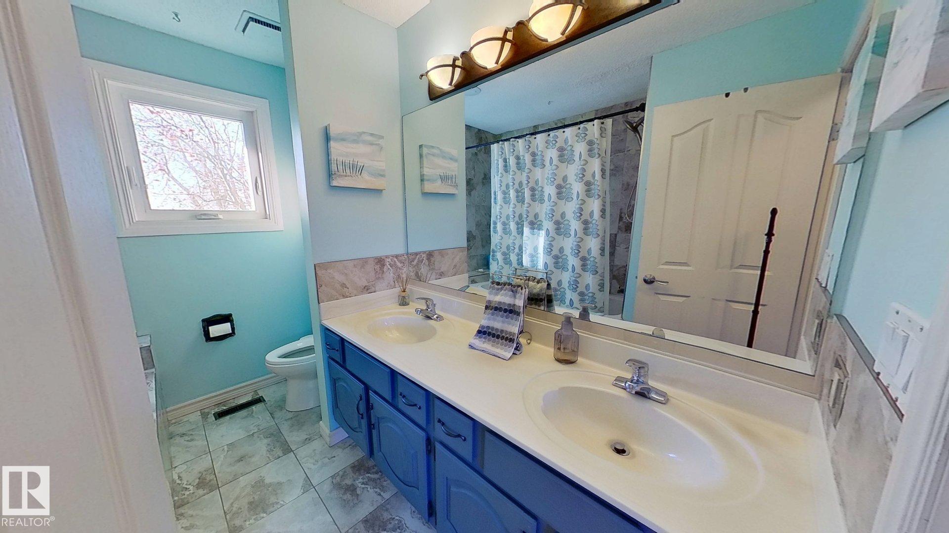 Photo 13 at 7515 10 Avenue NW, Menisa, Edmonton