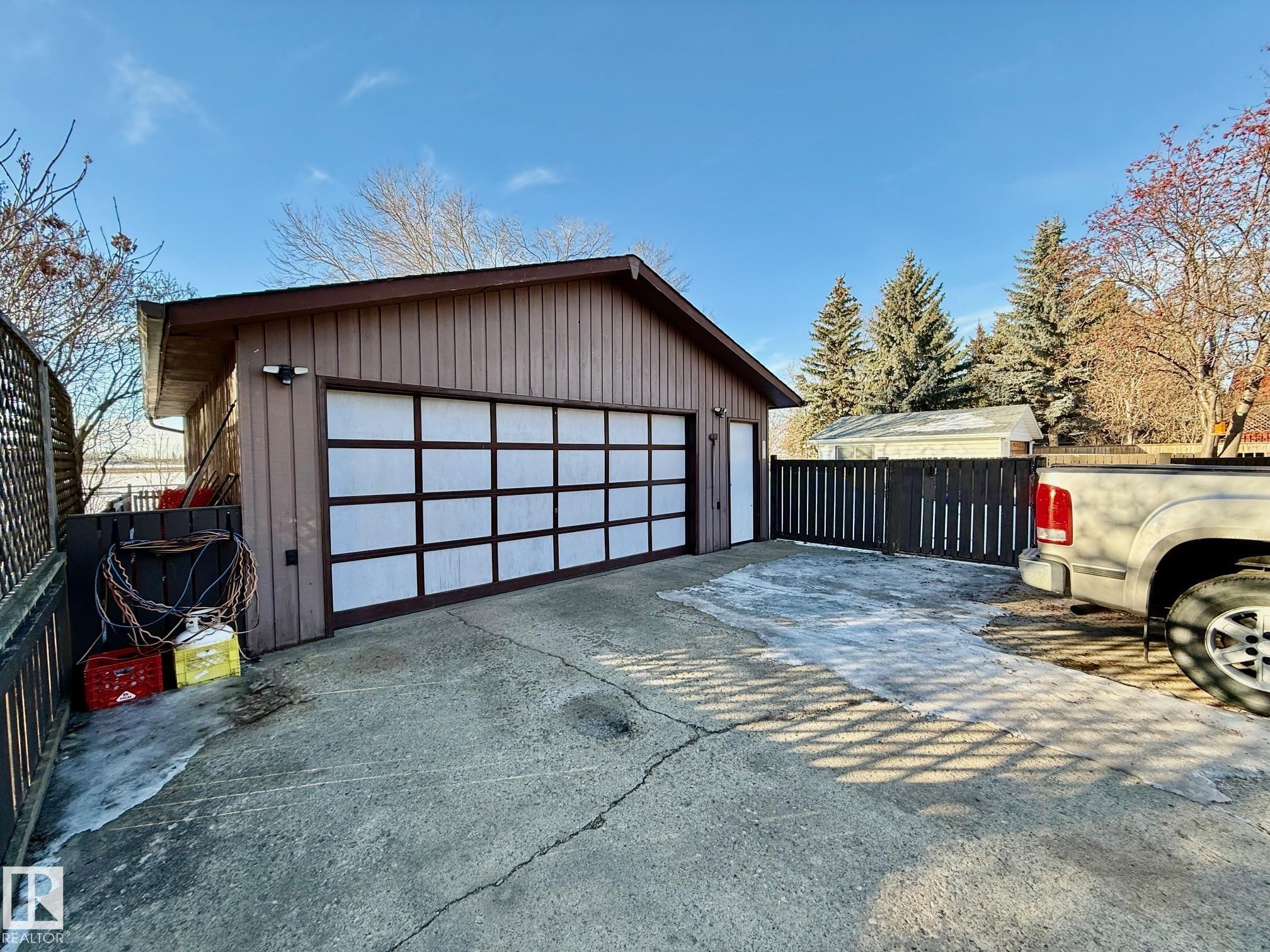 Photo 27 at 7515 10 Avenue NW, Menisa, Edmonton