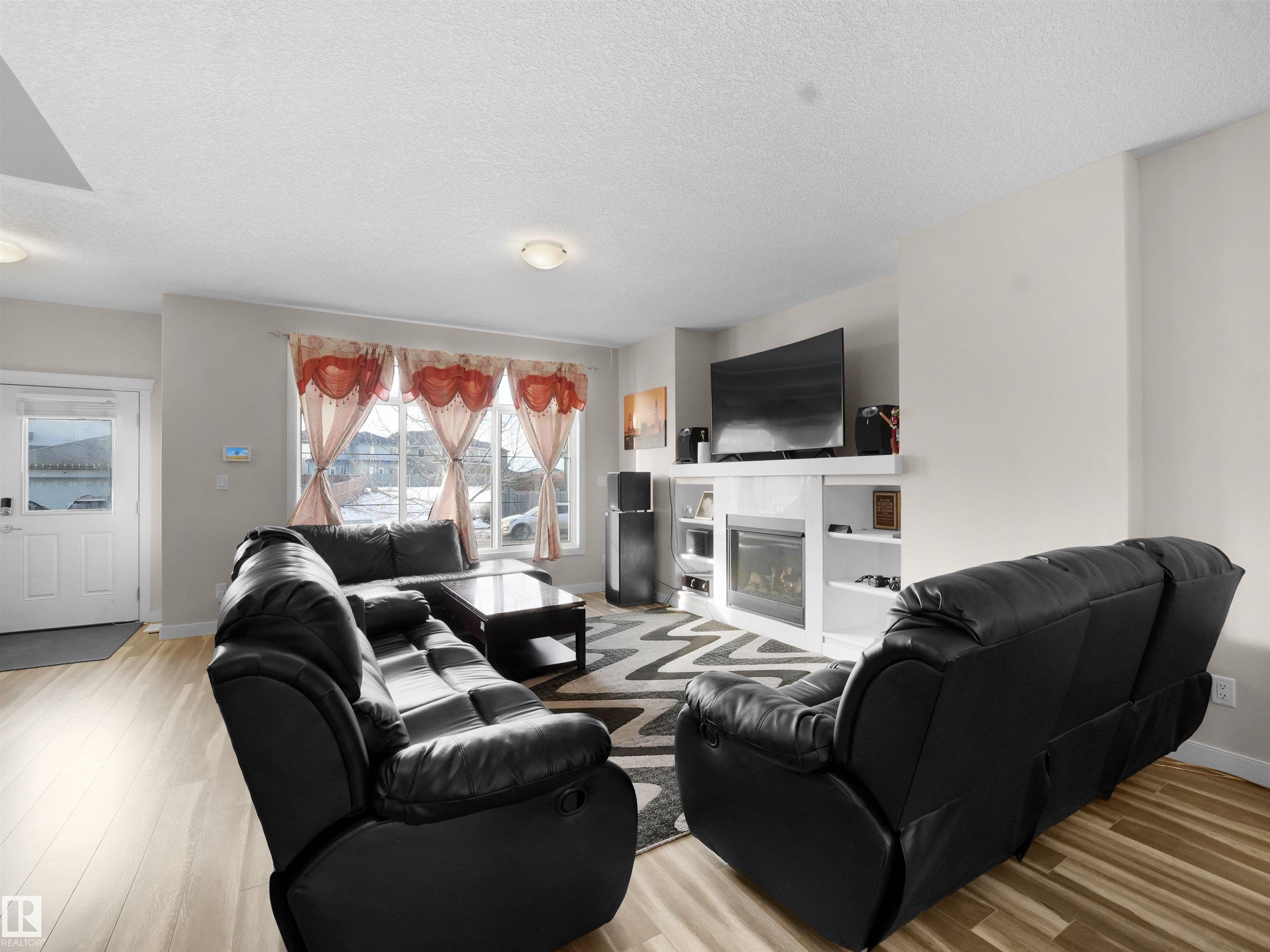 Photo 5 at 5423 Chappelle Road SW, Chappelle Area, Edmonton