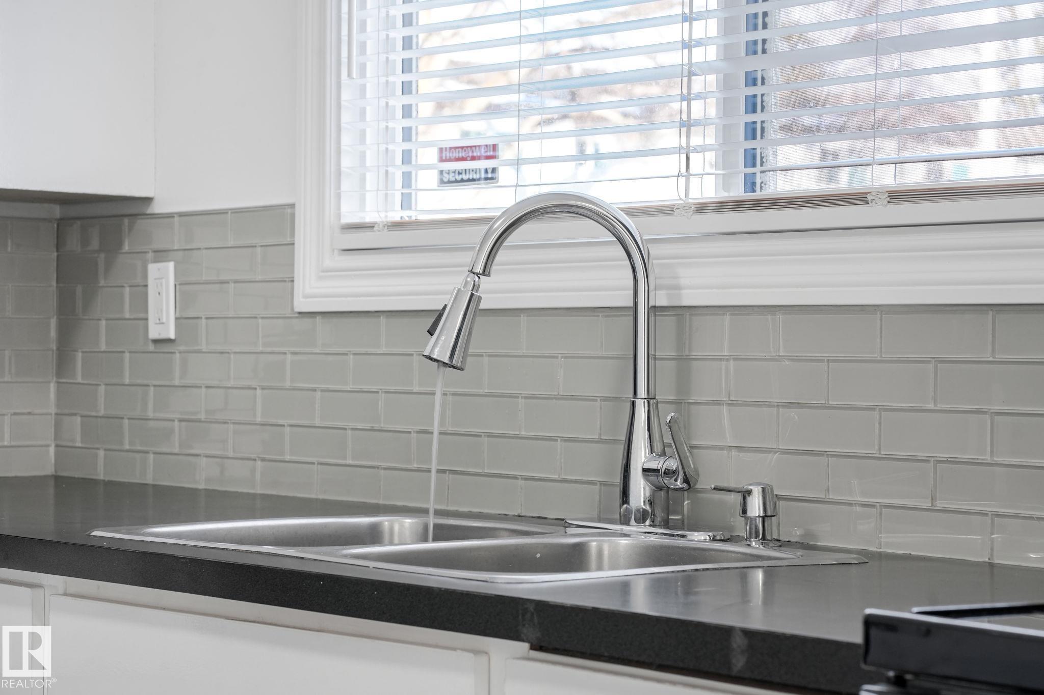 Photo 29 at 2625 135 Avenue NW, Kernohan, Edmonton