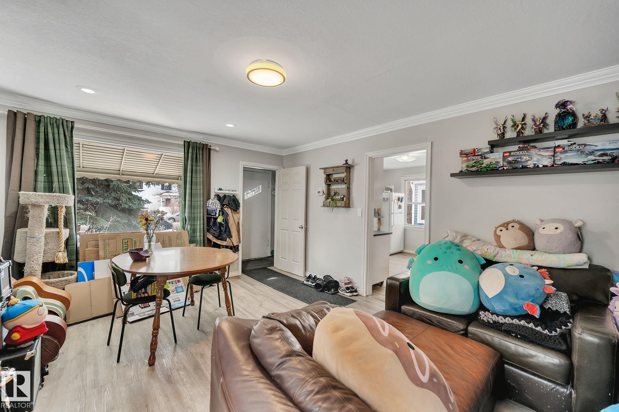 Picture for 12235 104 ST NW