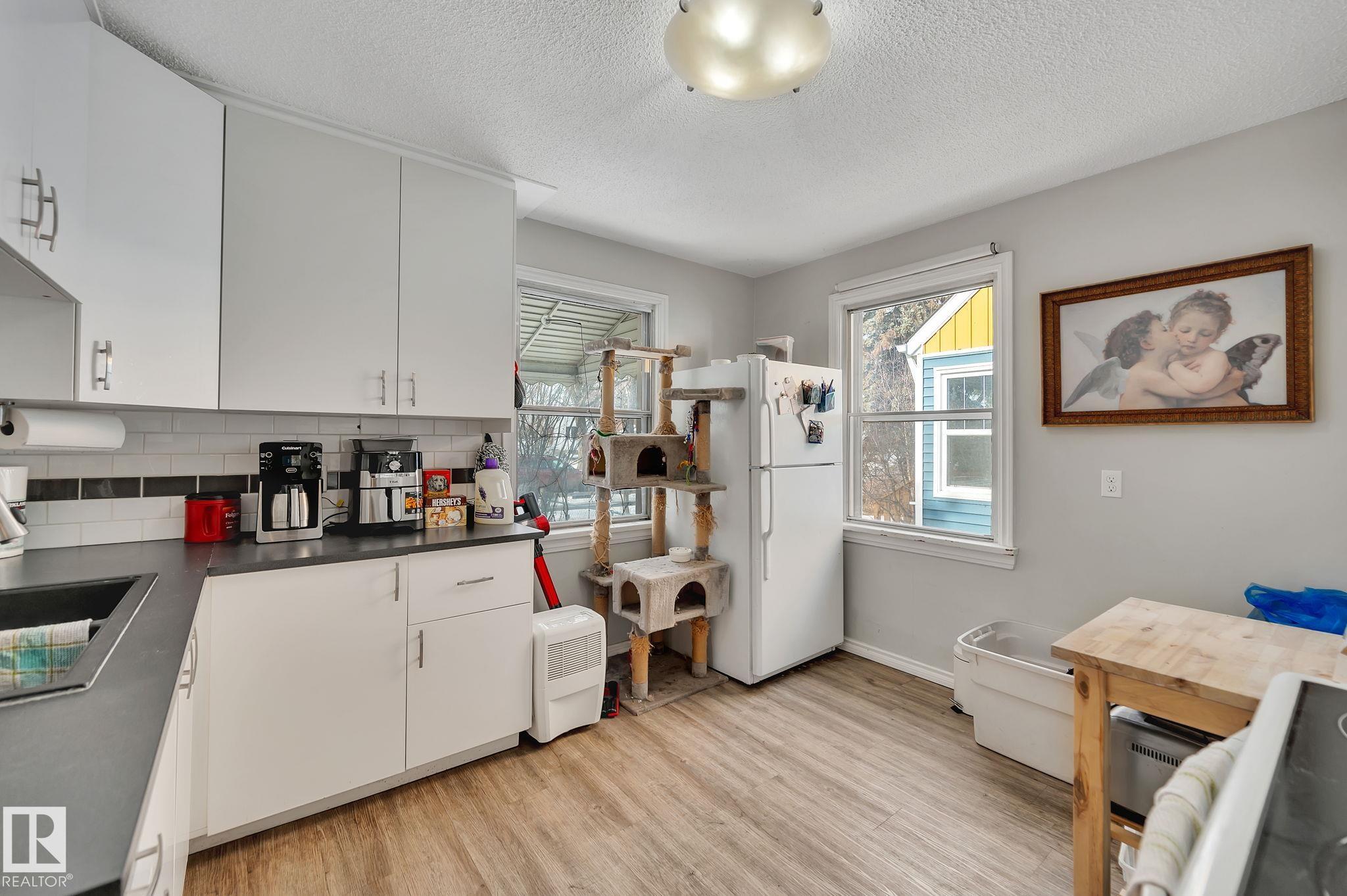 Picture for 12235 104 ST NW