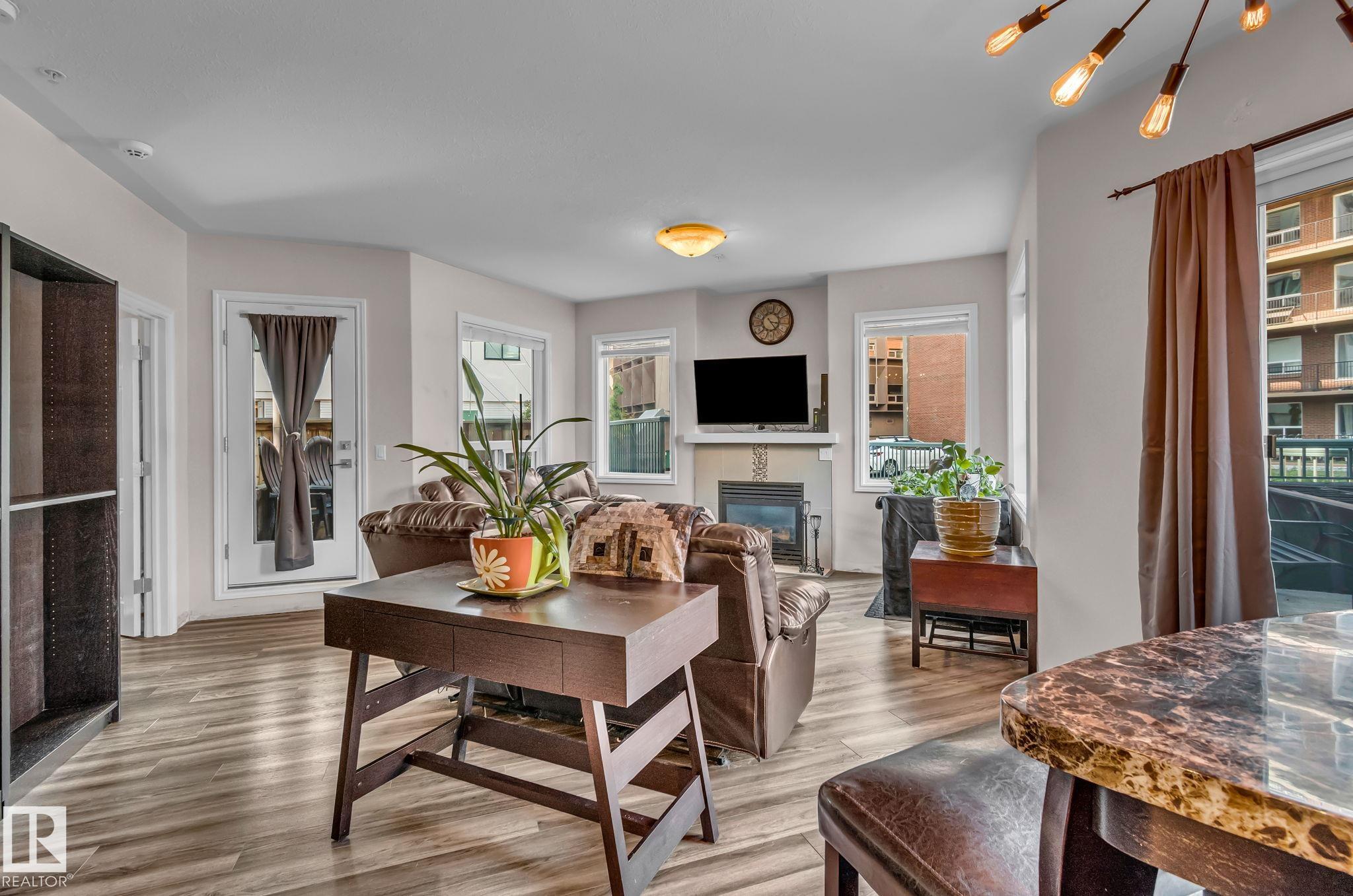 104 - 10046 110 Street NW, Wîhkwêntôwin, Edmonton