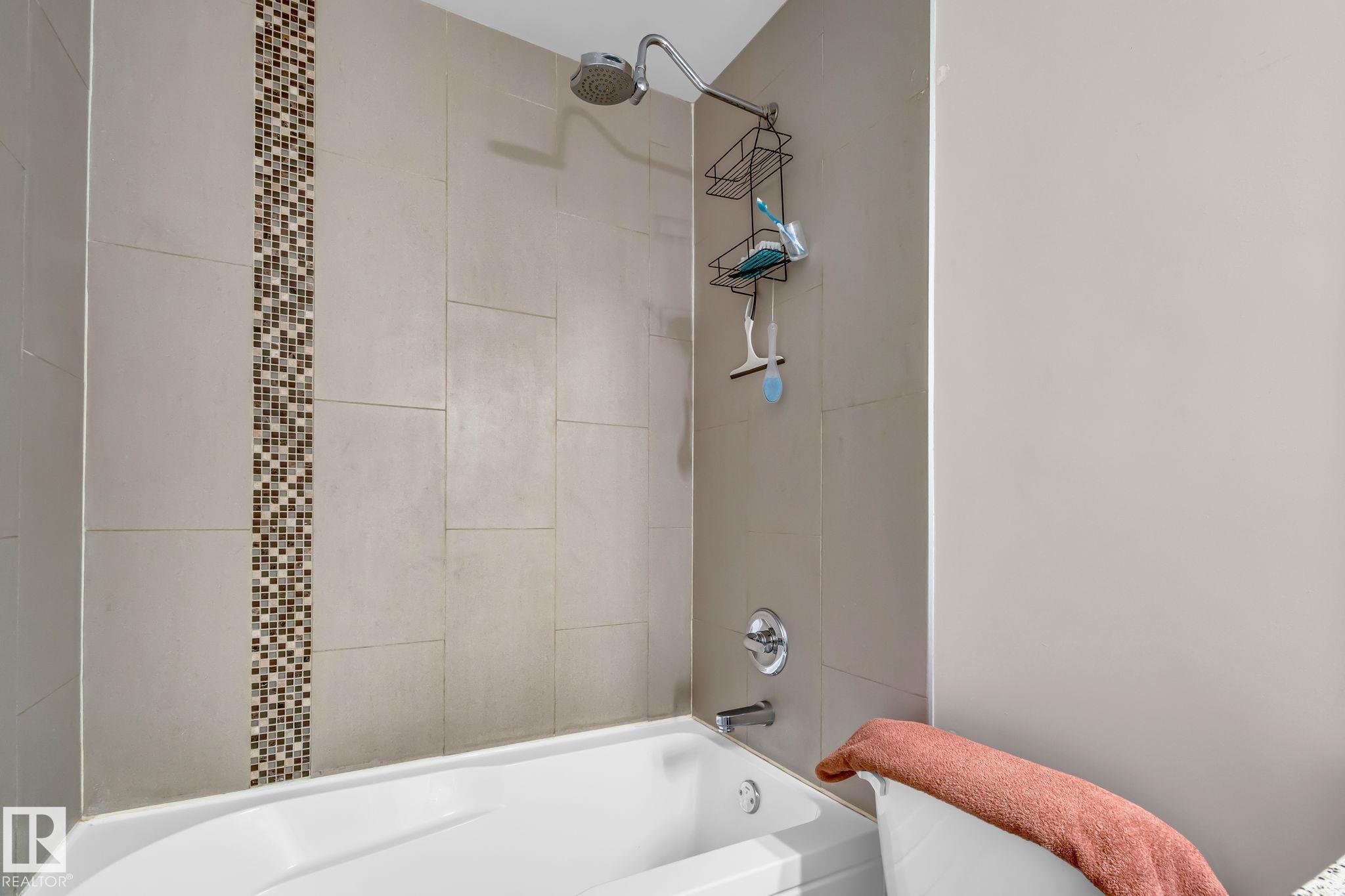 Photo 8 at 104 - 10046 110 Street NW, Wîhkwêntôwin, Edmonton