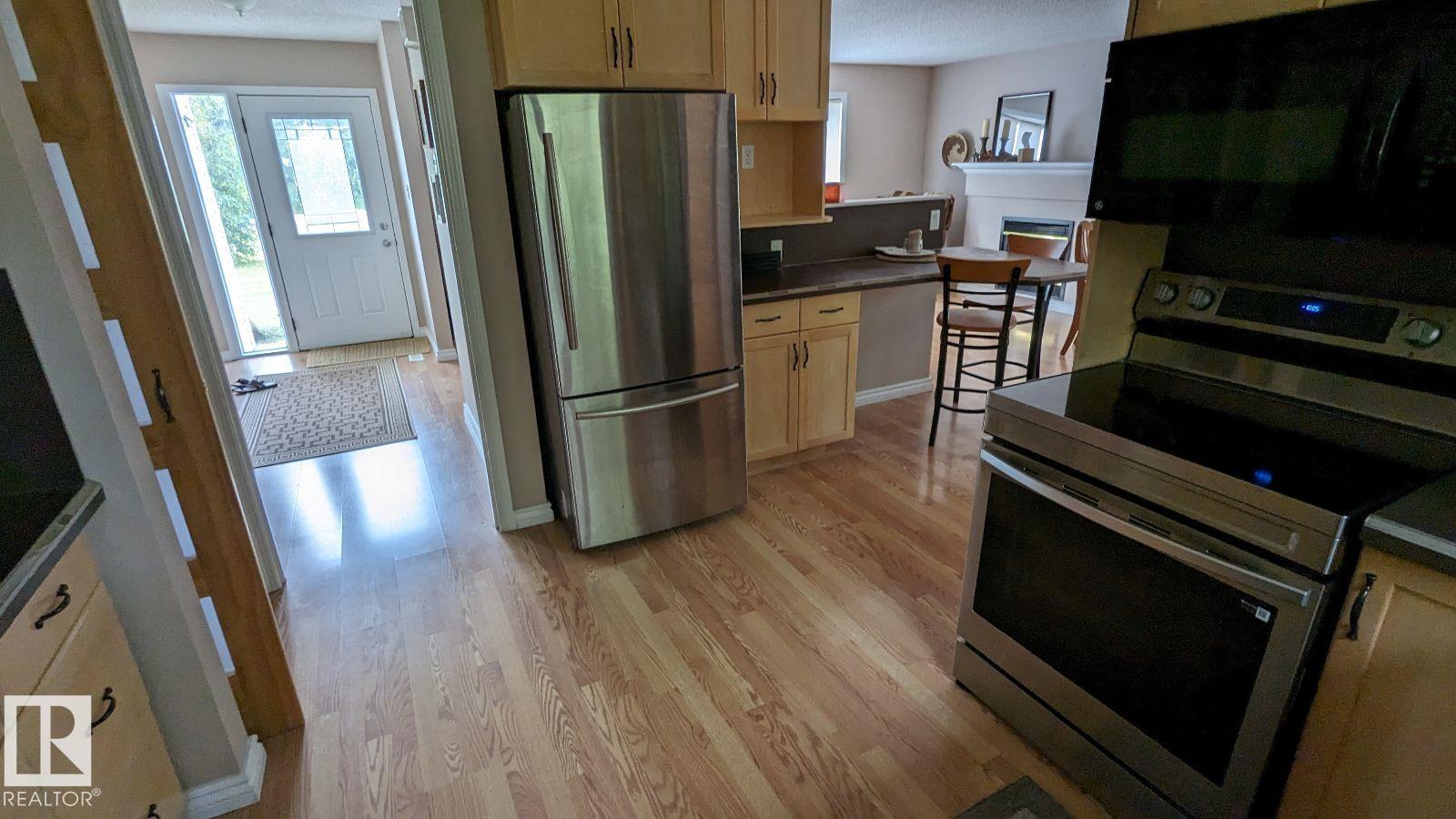 Photo 32 at 106 54500 Lac Ste Anne Trail, None, Rural Sturgeon County