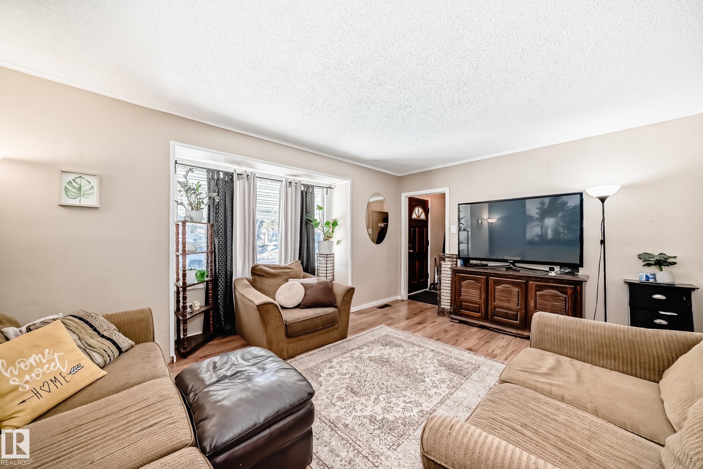 Picture for 12139 59 ST NW