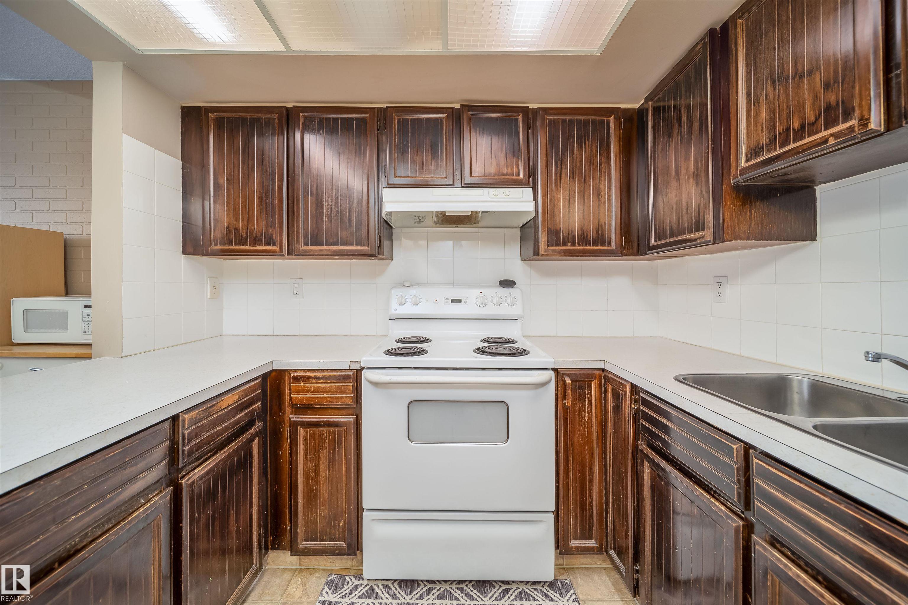 Photo 18 at #15 650 Grandin Drive, Morinville