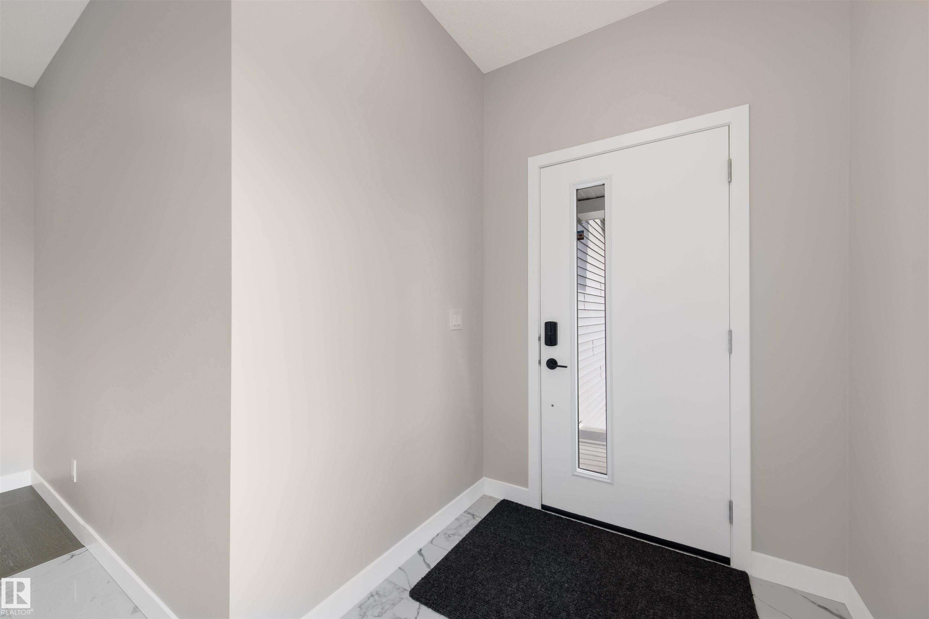 2424 205 Street NW, The Uplands, Edmonton