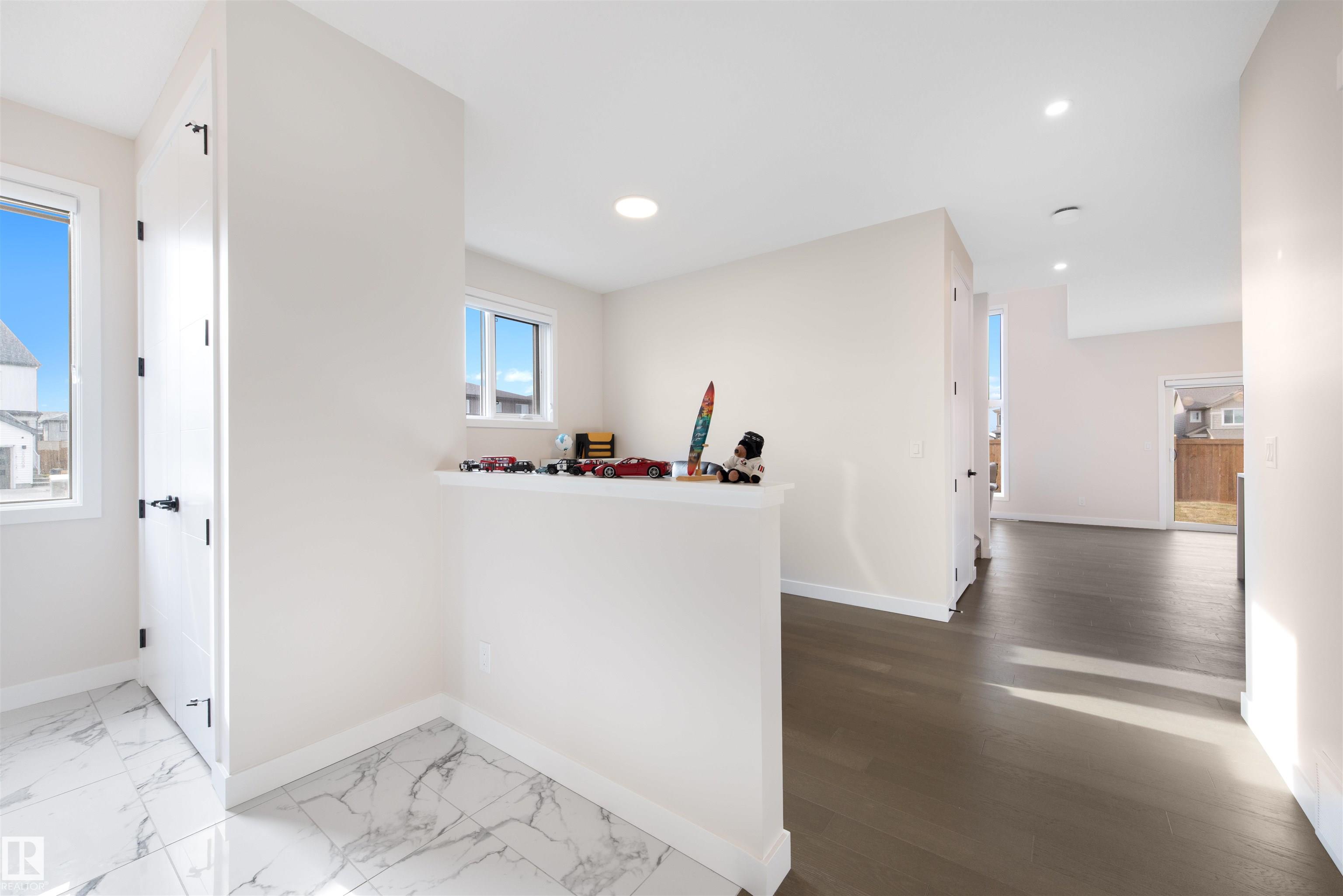 Photo 6 at 2424 205 Street NW, The Uplands, Edmonton