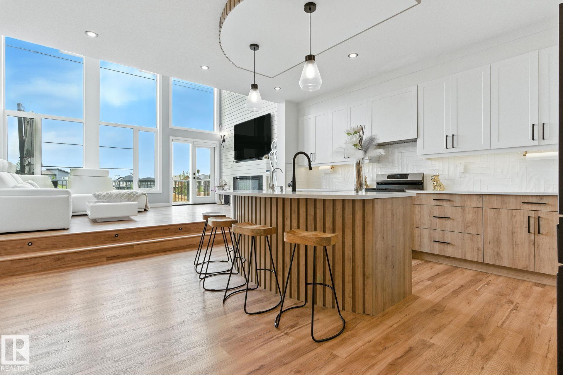 Picture for 1048 GOLDFINCH WY NW NW