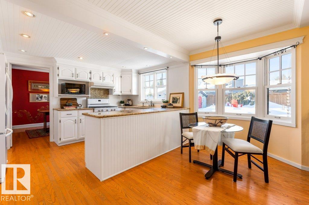 Photo 11 at 29 Woodlands Road, Woodlands, St. Albert