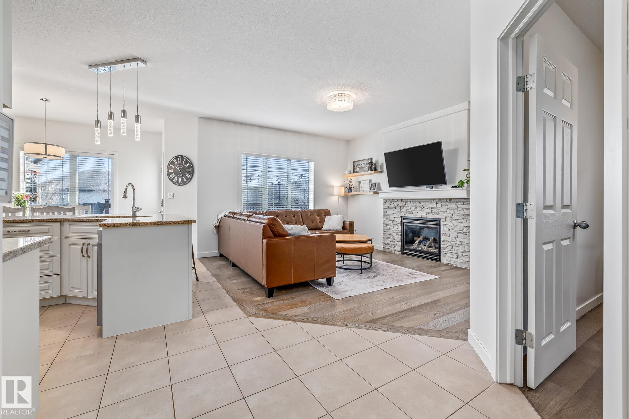 Photo 7 at 5713 42 Street, Coloniale Estates, Beaumont