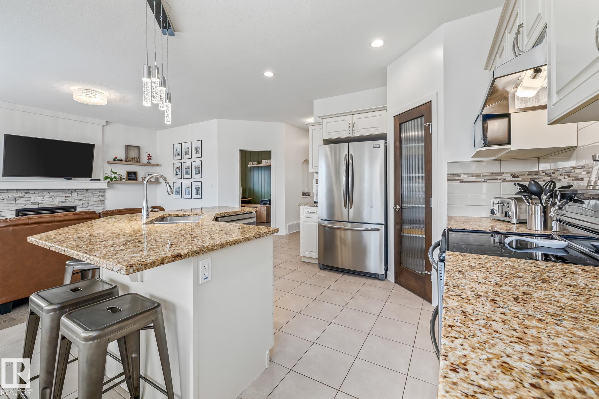 Photo 10 at 5713 42 Street, Coloniale Estates, Beaumont