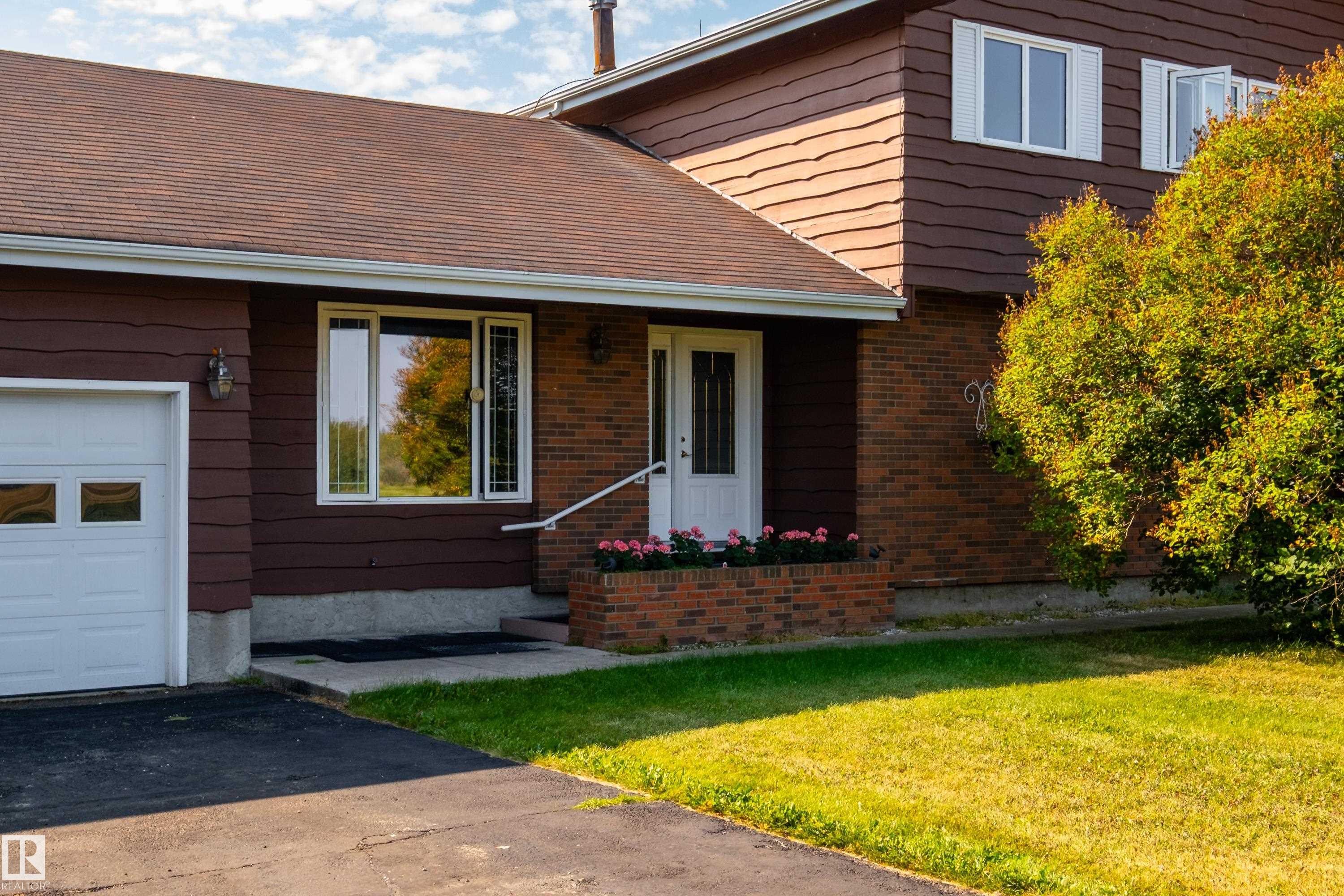 Photo 33 at 73 - 52112 Rge Road 222, Twin Island Air Park, Rural Strathcona County