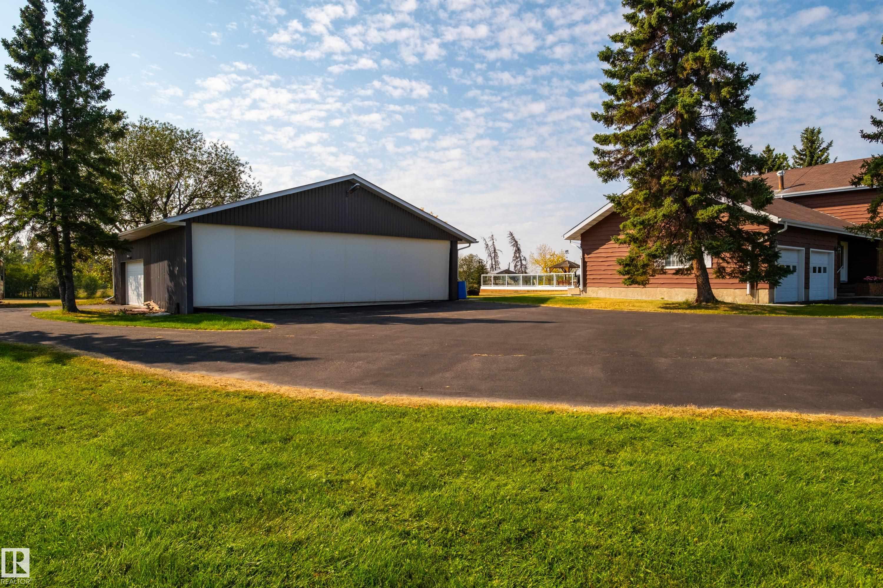 Photo 10 at 73 - 52112 Rge Road 222, Twin Island Air Park, Rural Strathcona County