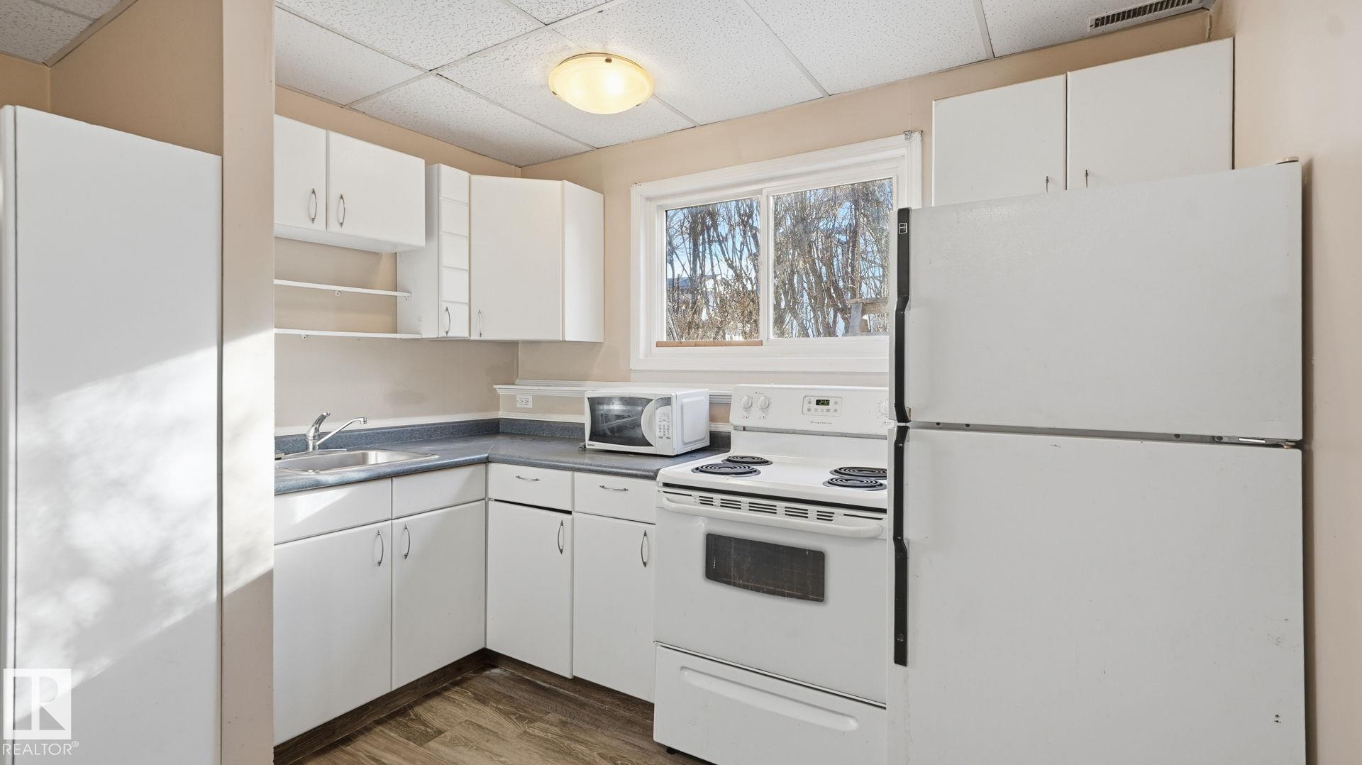 Photo 35 at 11205 125 St & 12414 112 Avenue NW, Inglewood, Edmonton