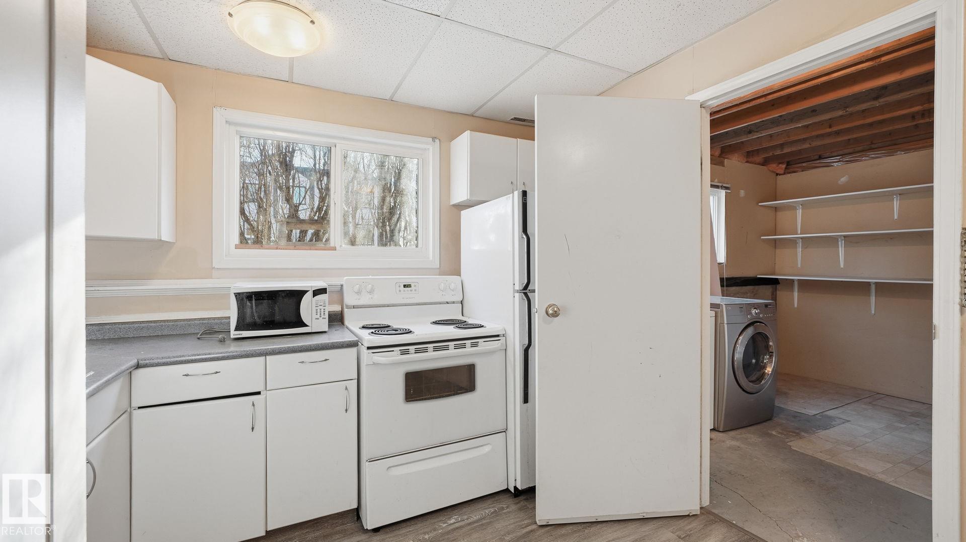 Photo 36 at 11205 125 St & 12414 112 Avenue NW, Inglewood, Edmonton